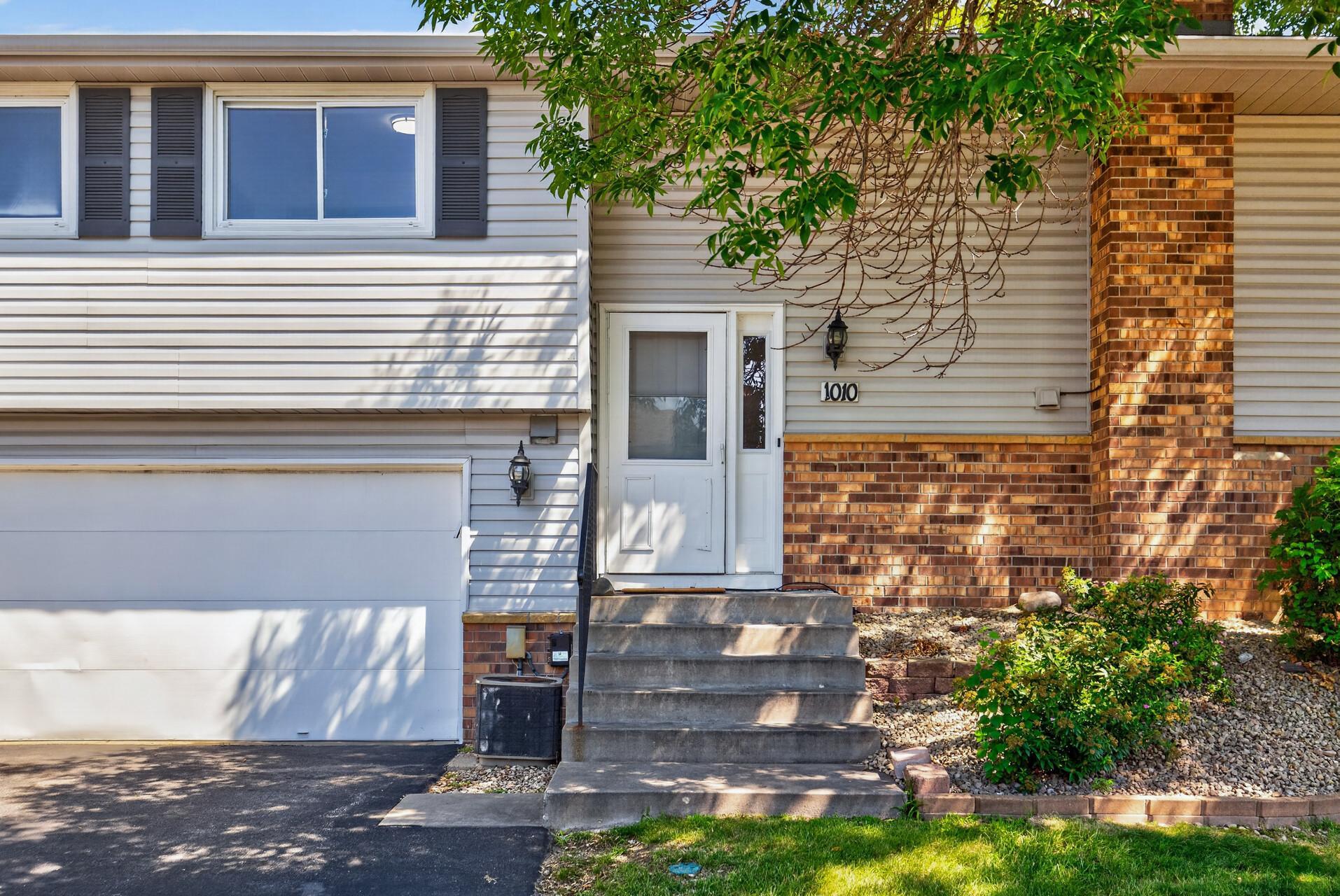 View of Residential at 1010 145th Street, Burnsville MN 55337, Burnsville (5 of 46) - Mike Wilen | Minnesota Team Real Estate