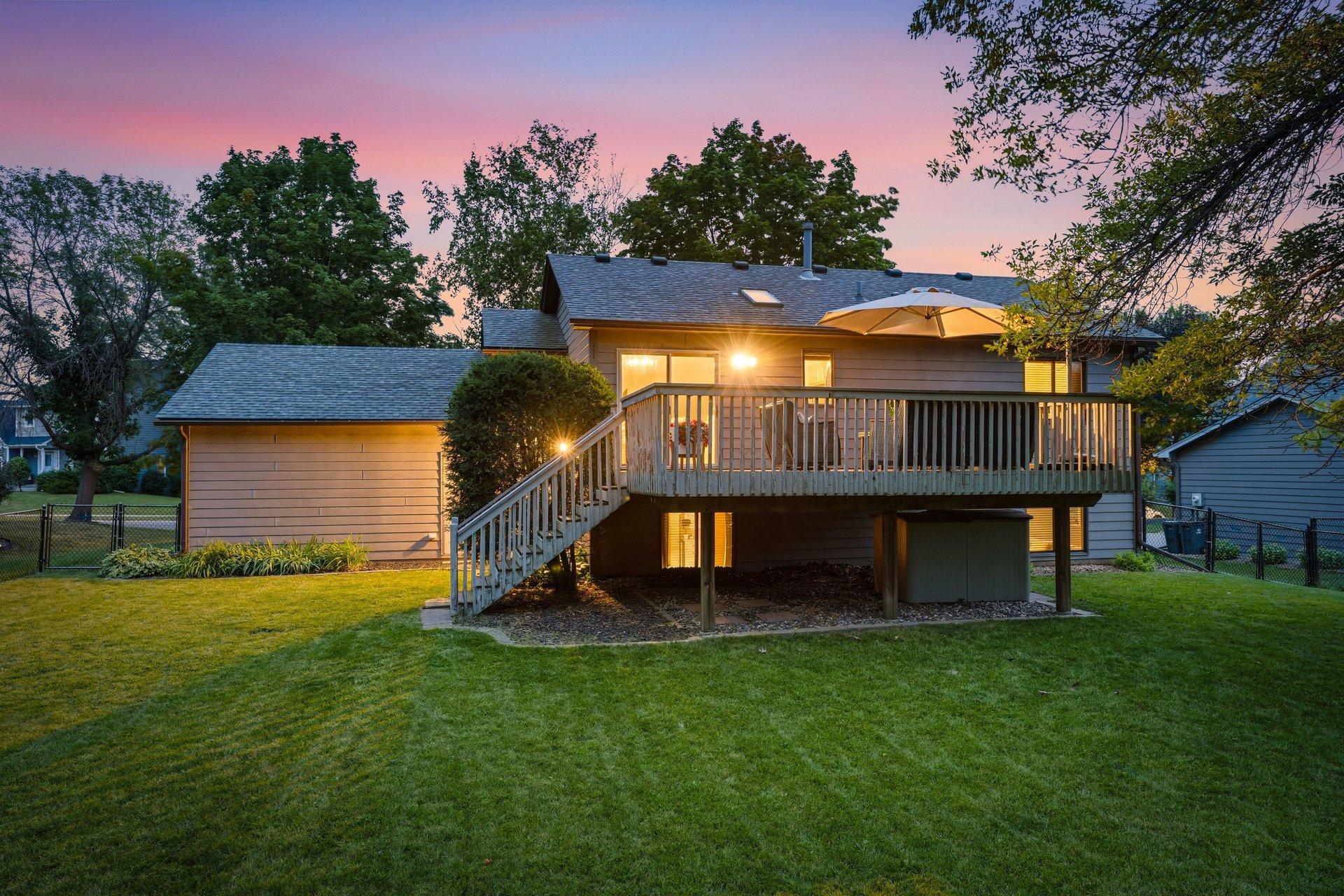 View of Residential at 19002 Barrington Drive, Eden Prairie MN 55346, Eden Prairie (27 of 51) - Mike Wilen | Minnesota Team Real Estate