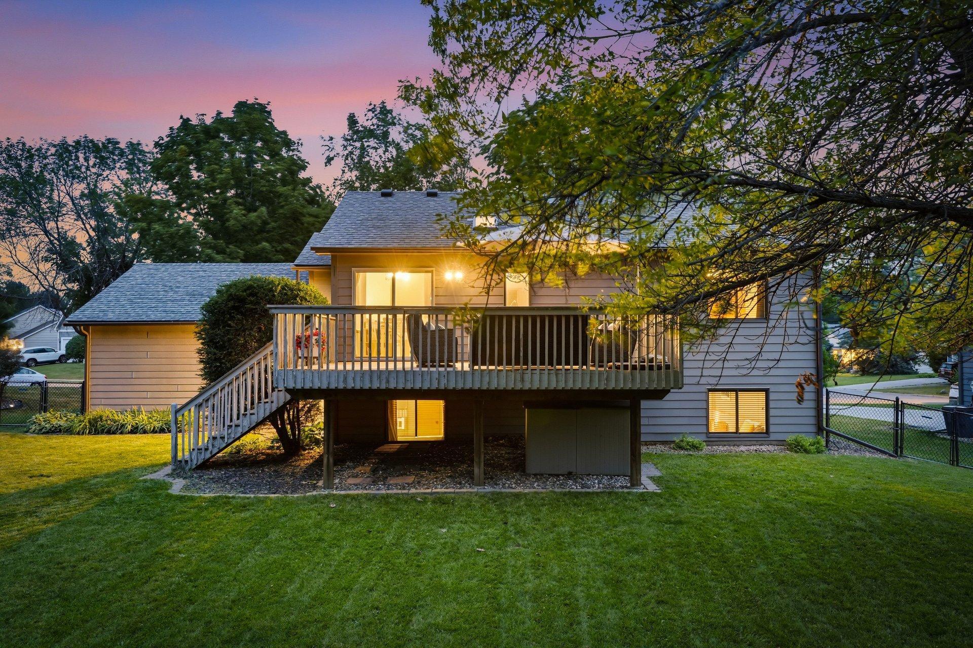View of Residential at 19002 Barrington Drive, Eden Prairie MN 55346, Eden Prairie (6 of 51) - Mike Wilen | Minnesota Team Real Estate