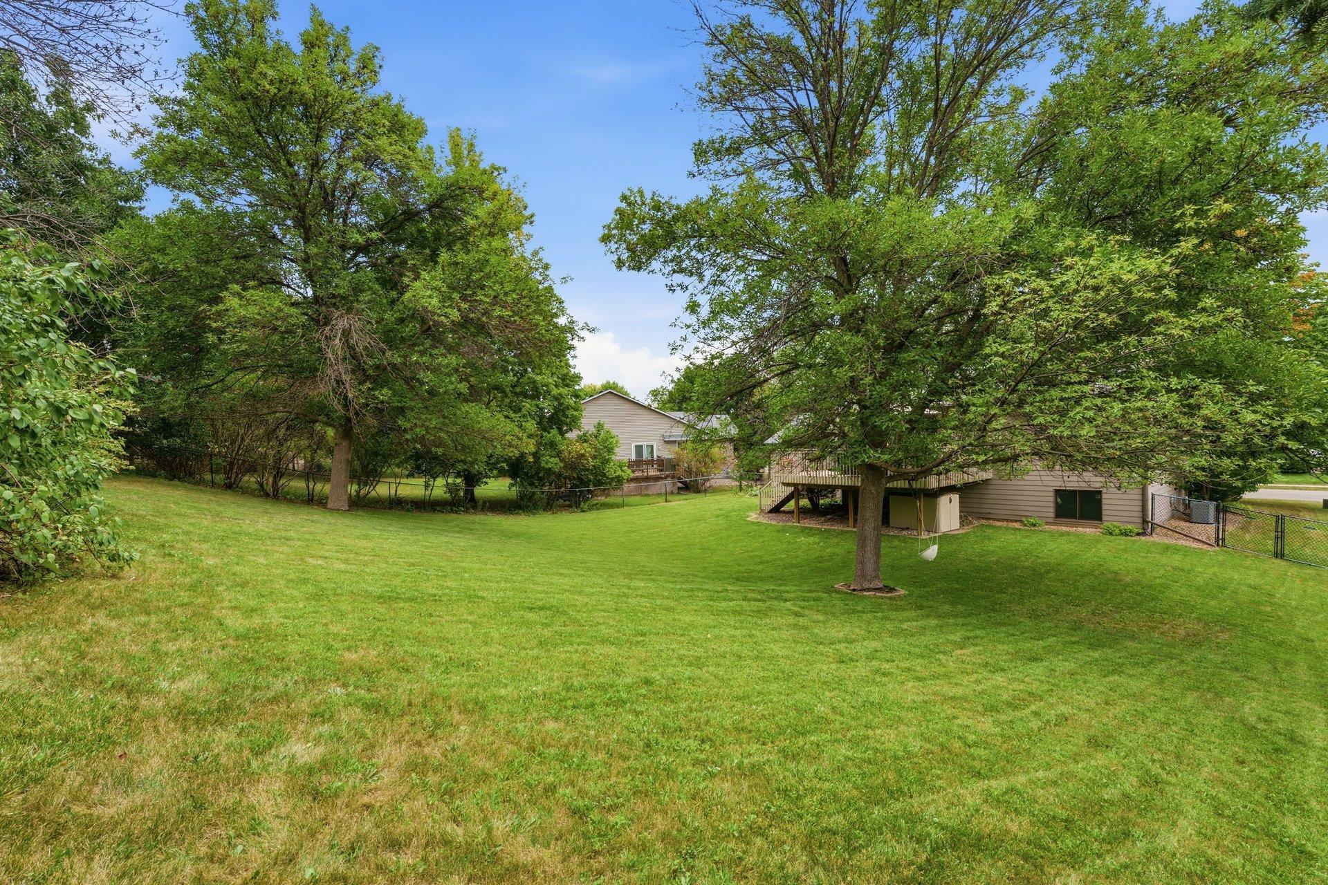 View of Residential at 19002 Barrington Drive, Eden Prairie MN 55346, Eden Prairie (40 of 51) - Mike Wilen | Minnesota Team Real Estate
