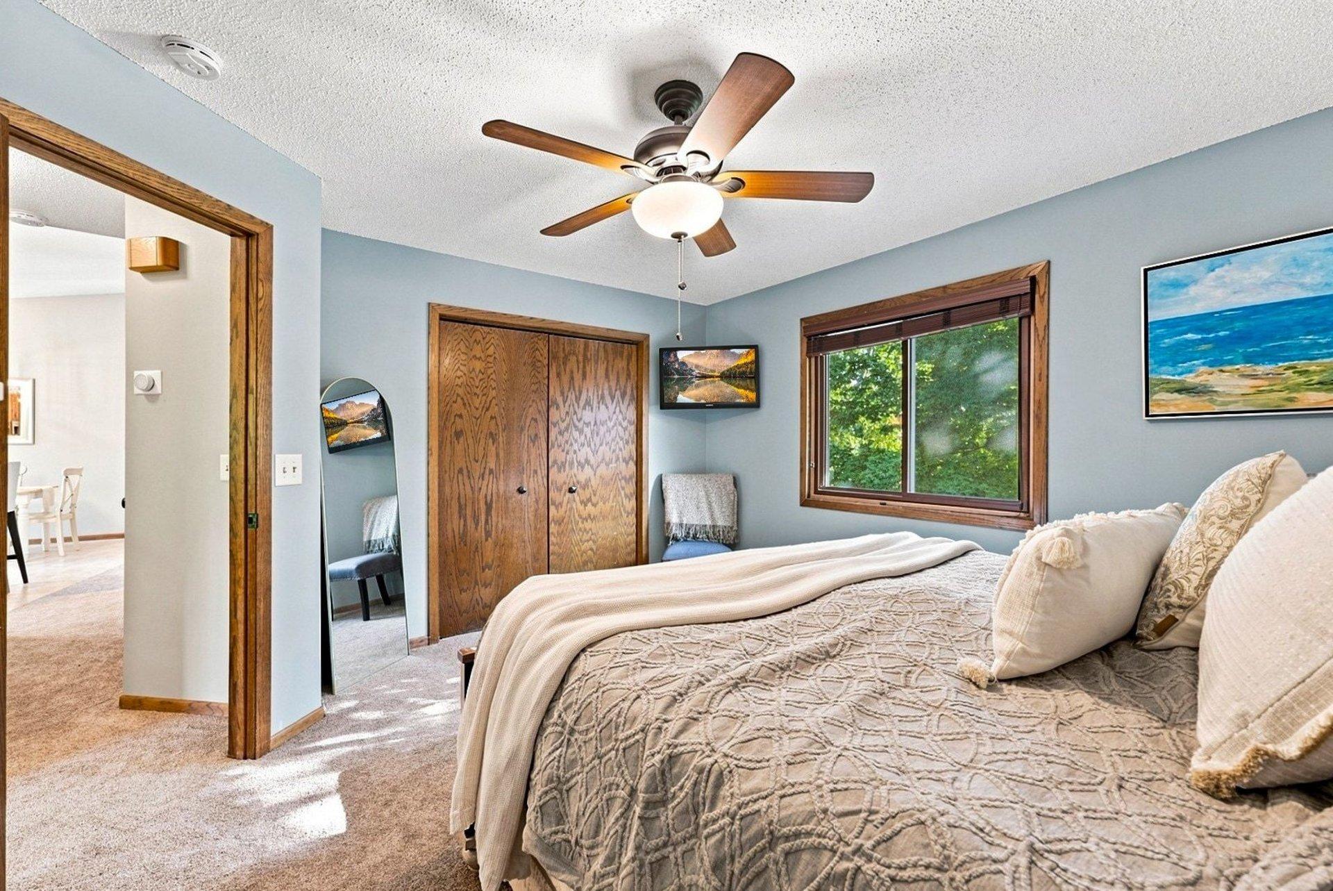 View of Residential at 19002 Barrington Drive, Eden Prairie MN 55346, Eden Prairie (46 of 51) - Mike Wilen | Minnesota Team Real Estate