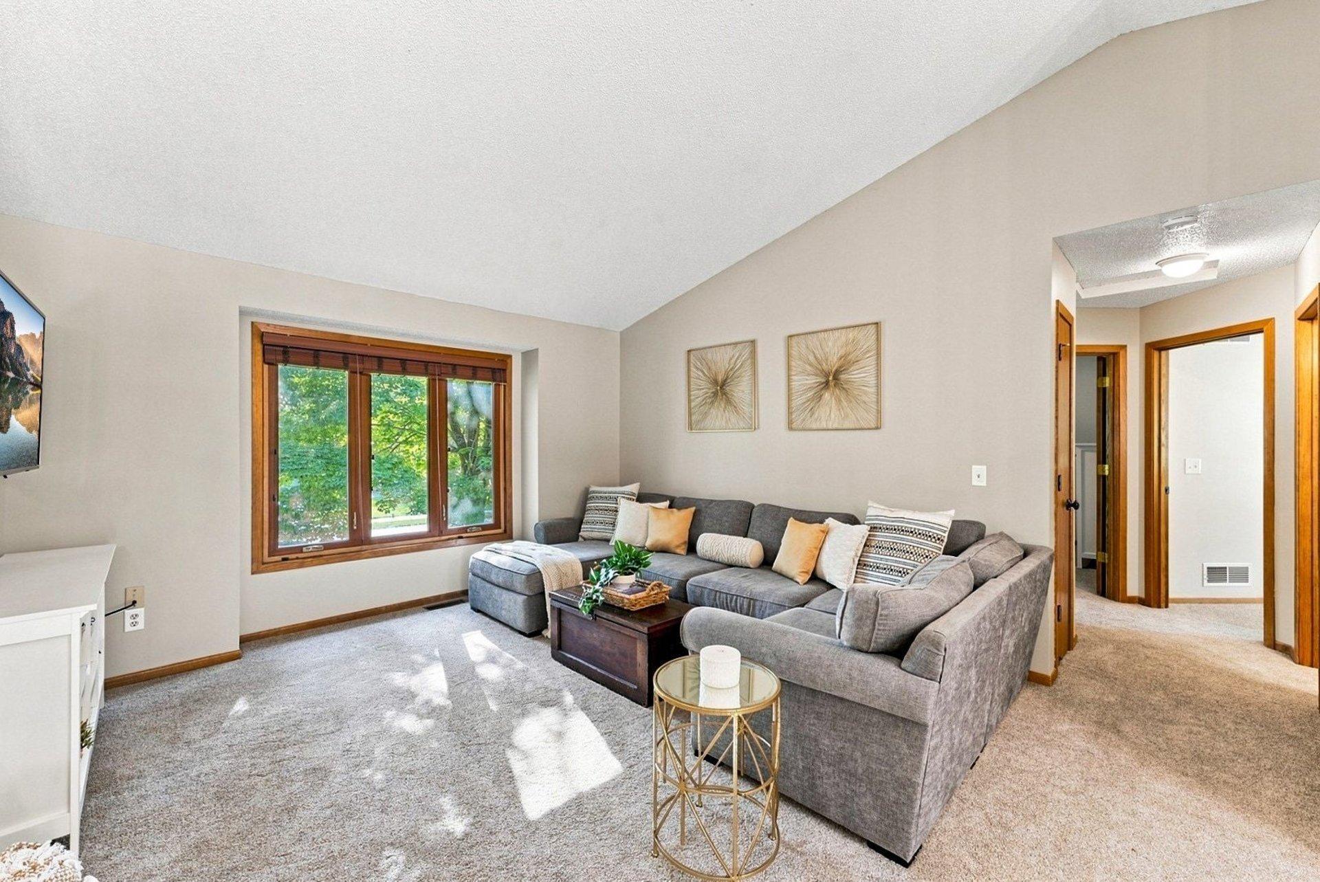 View of Residential at 19002 Barrington Drive, Eden Prairie MN 55346, Eden Prairie (39 of 51) - Mike Wilen | Minnesota Team Real Estate