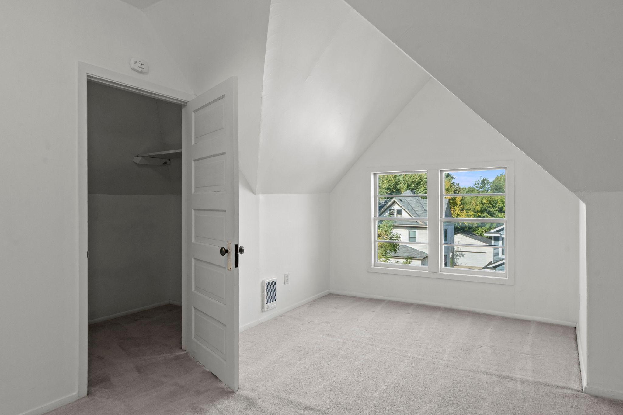 View of Residential at 836 Iglehart Avenue, Saint Paul MN 55104, Saint Paul (34 of 60) - Mike Wilen | Minnesota Team Real Estate