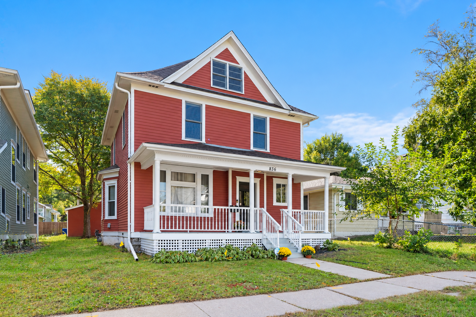 View of Single Family at 836 Iglehart Avenue, Saint Paul - Mike Wilen | Minnesota Team Real Estate