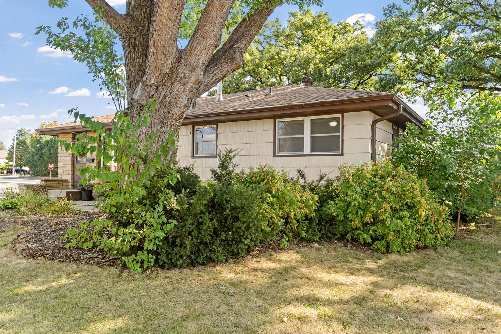 View of Residential at 12611 Monterey Avenue, Savage MN 55378, Savage (50 of 57) - Mike Wilen | Minnesota Team Real Estate