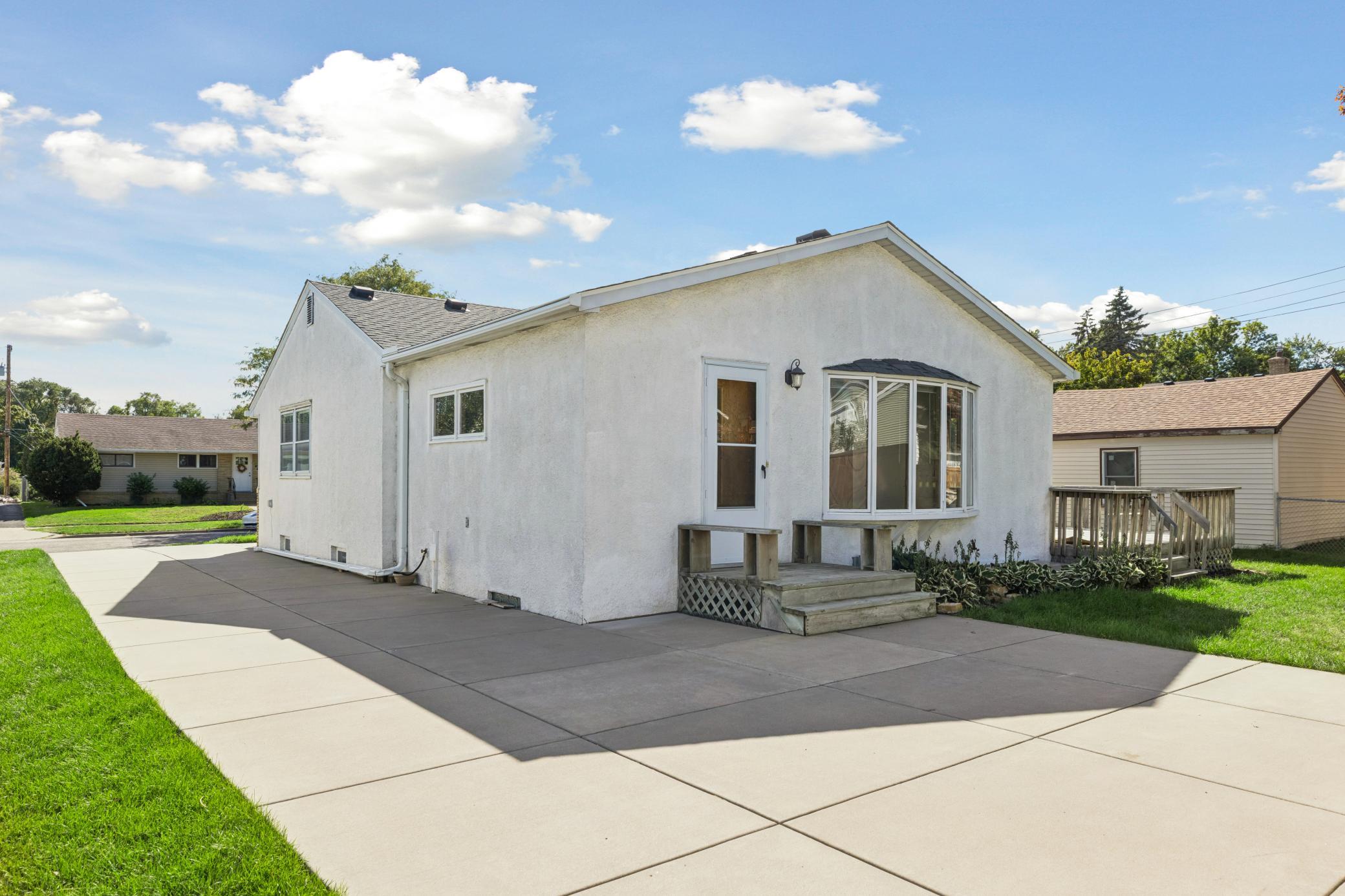 View of Residential at 2047 Morgan Avenue, Saint Paul MN 55116, Saint Paul (37 of 43) - Mike Wilen | Minnesota Team Real Estate