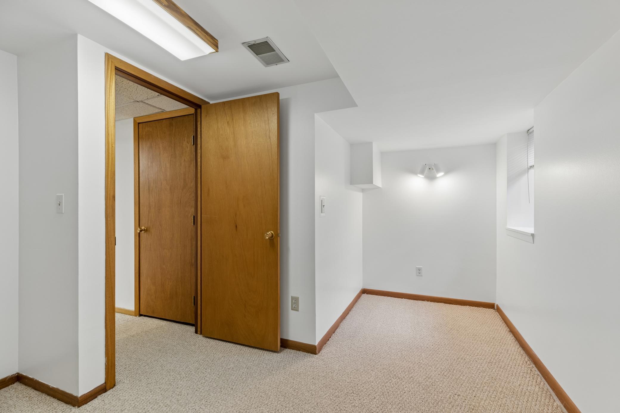 View of Residential at 2047 Morgan Avenue, Saint Paul MN 55116, Saint Paul (30 of 43) - Mike Wilen | Minnesota Team Real Estate