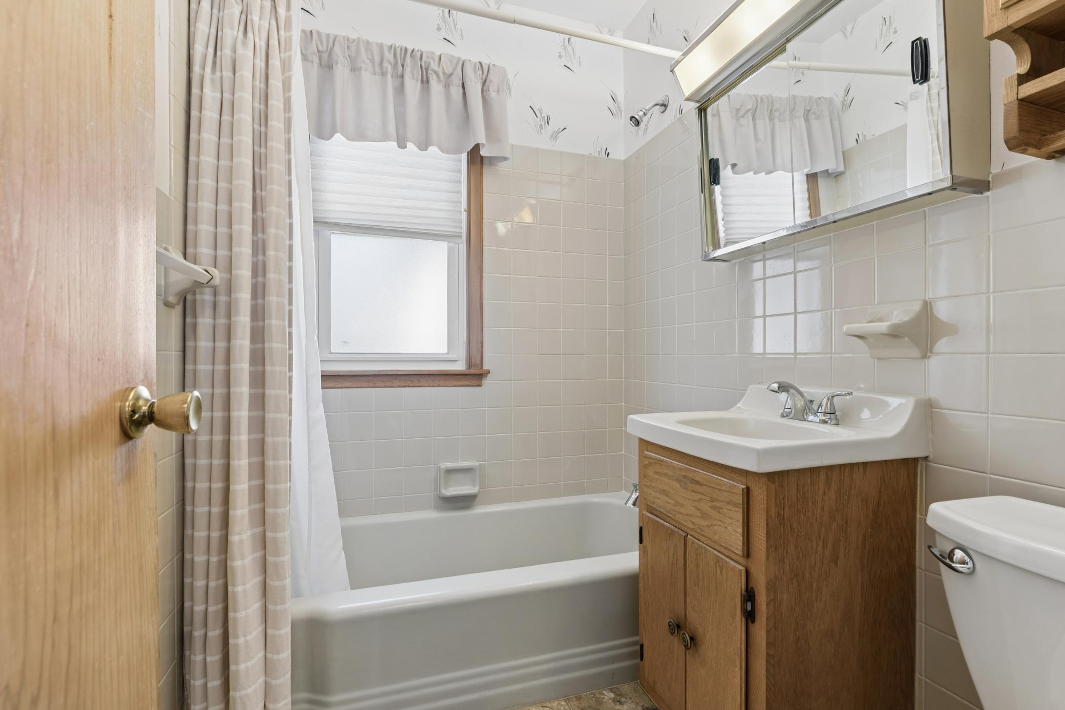View of Residential at 2047 Morgan Avenue, Saint Paul MN 55116, Saint Paul (24 of 43) - Mike Wilen | Minnesota Team Real Estate