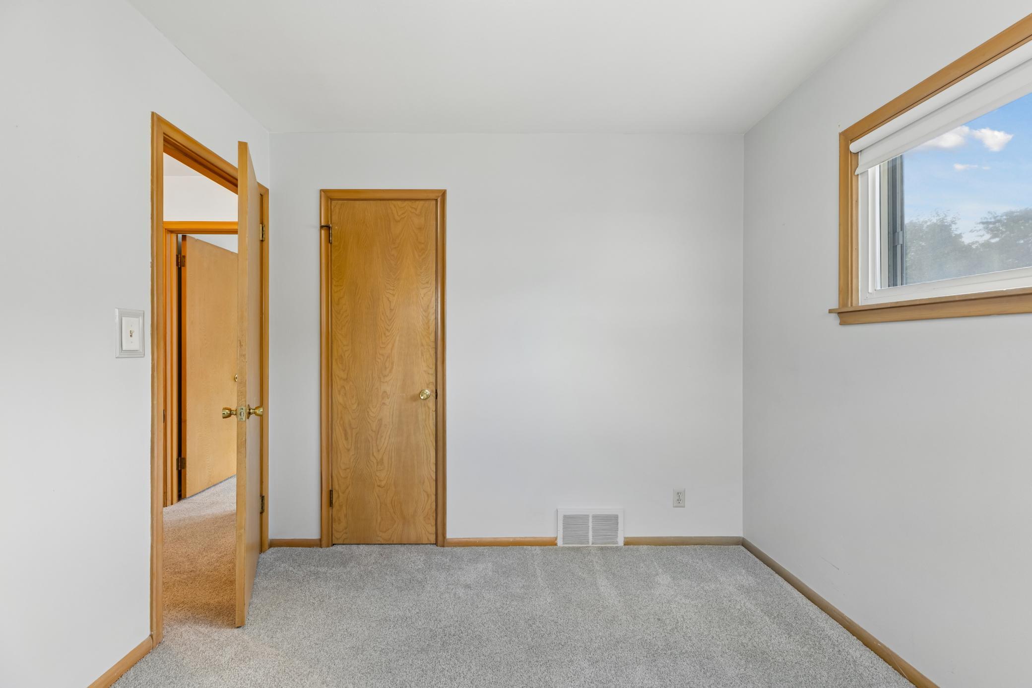 View of Residential at 2047 Morgan Avenue, Saint Paul MN 55116, Saint Paul (23 of 43) - Mike Wilen | Minnesota Team Real Estate