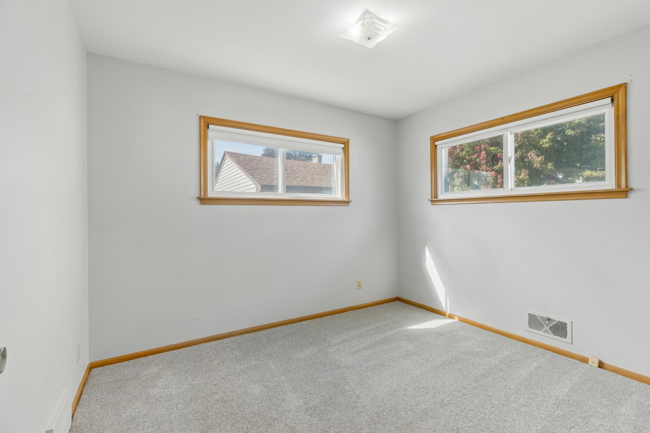 View of Residential at 2047 Morgan Avenue, Saint Paul MN 55116, Saint Paul (22 of 43) - Mike Wilen | Minnesota Team Real Estate