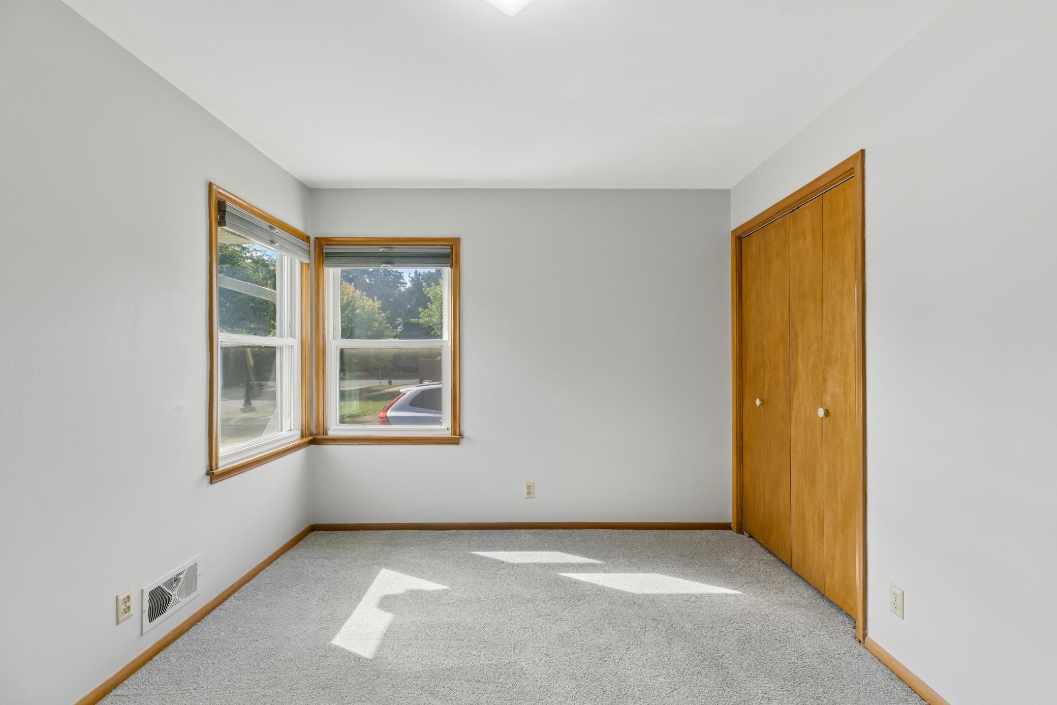 View of Residential at 2047 Morgan Avenue, Saint Paul MN 55116, Saint Paul (18 of 43) - Mike Wilen | Minnesota Team Real Estate