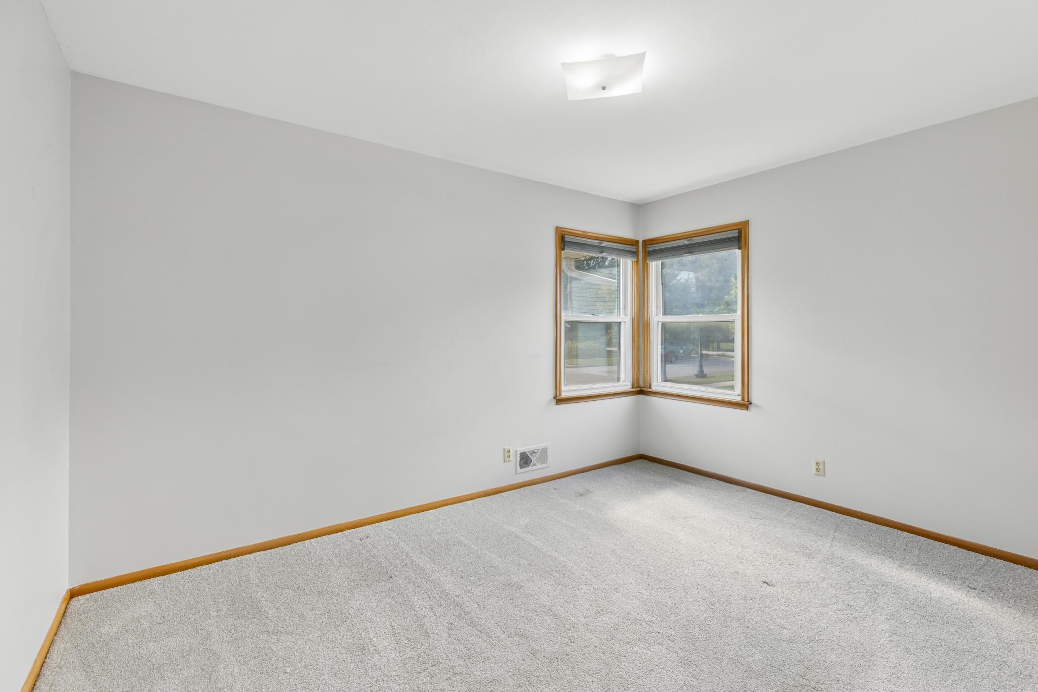 View of Residential at 2047 Morgan Avenue, Saint Paul MN 55116, Saint Paul (17 of 43) - Mike Wilen | Minnesota Team Real Estate