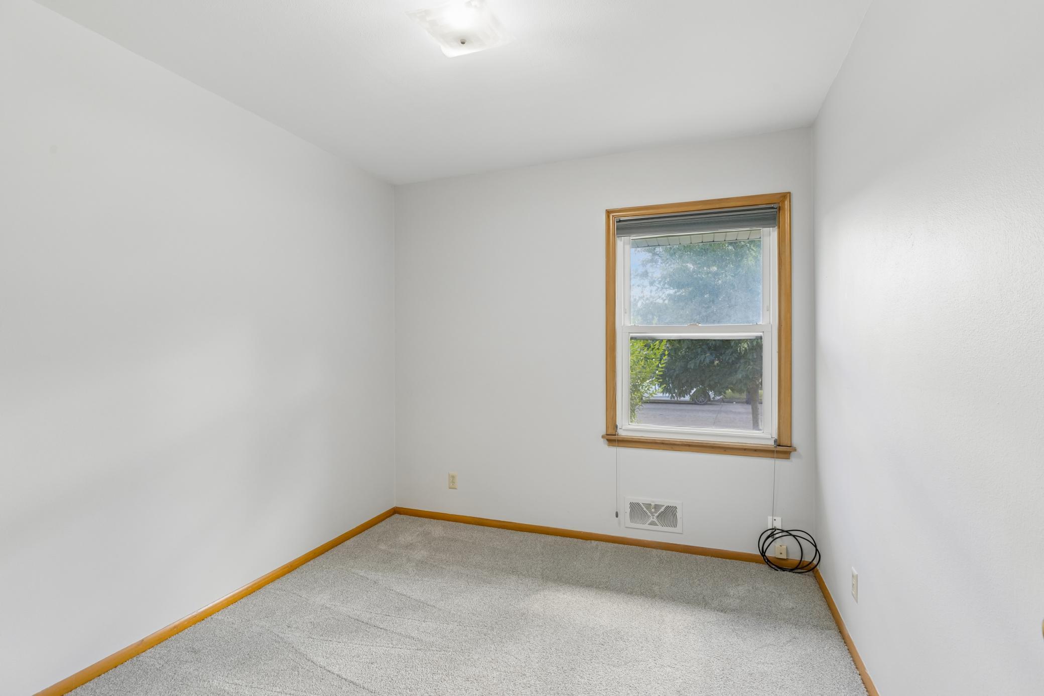 View of Residential at 2047 Morgan Avenue, Saint Paul MN 55116, Saint Paul (20 of 43) - Mike Wilen | Minnesota Team Real Estate