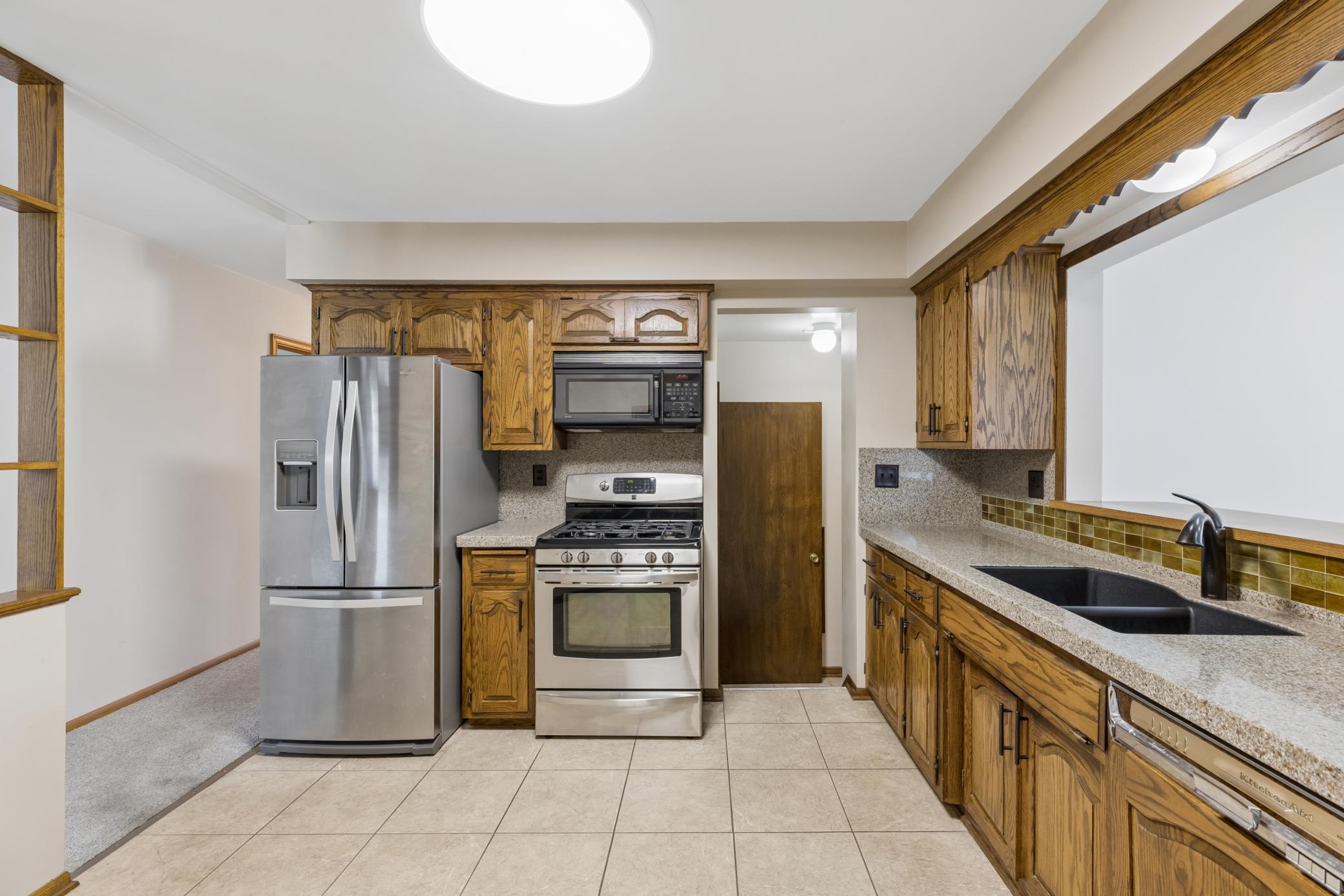 View of Residential at 2047 Morgan Avenue, Saint Paul MN 55116, Saint Paul (16 of 43) - Mike Wilen | Minnesota Team Real Estate