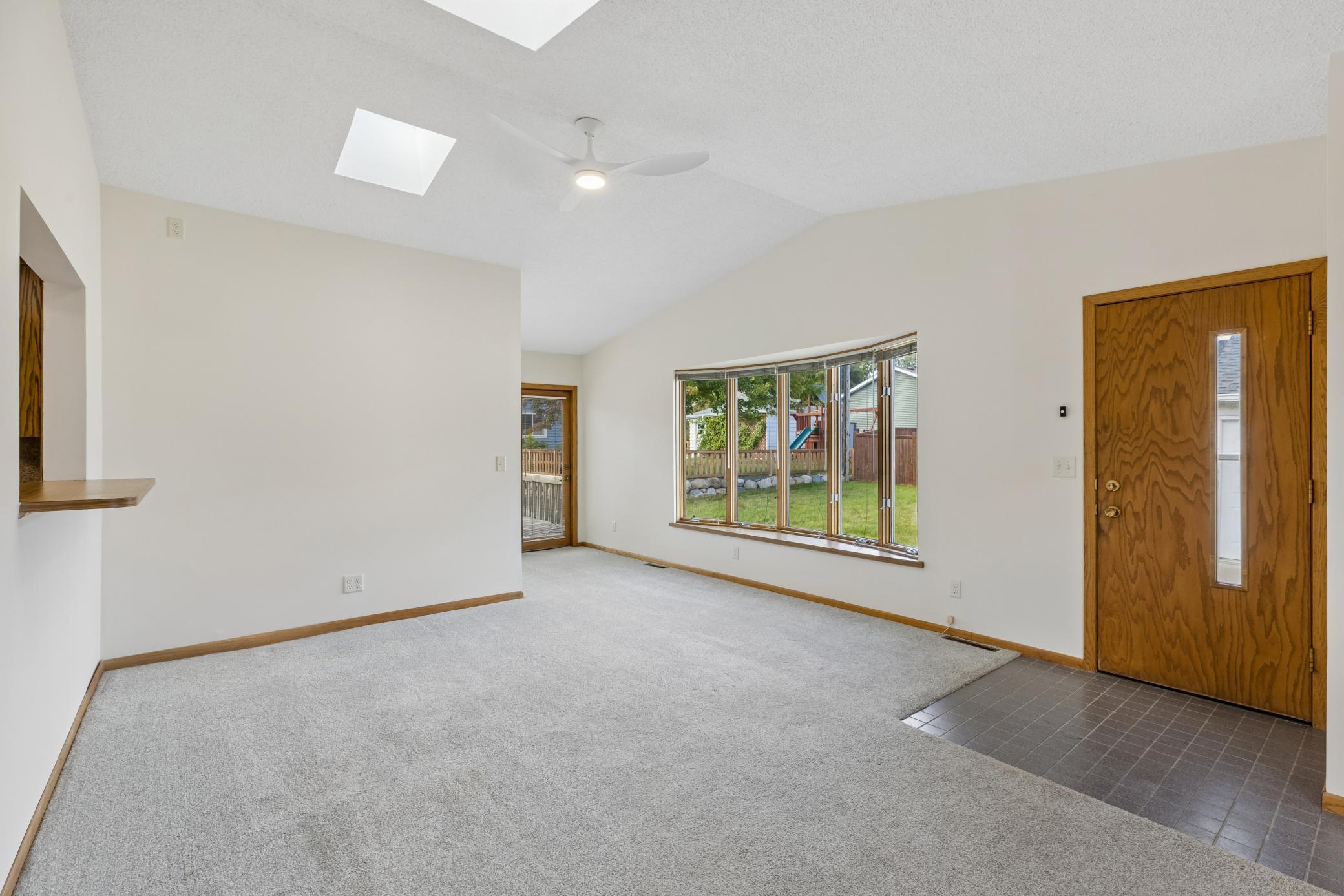 View of Residential at 2047 Morgan Avenue, Saint Paul MN 55116, Saint Paul (9 of 43) - Mike Wilen | Minnesota Team Real Estate