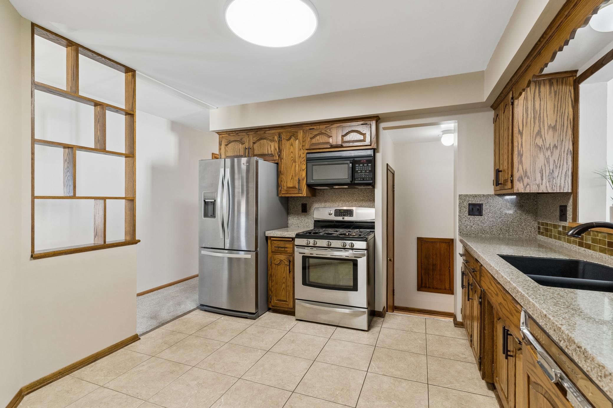 View of Residential at 2047 Morgan Avenue, Saint Paul MN 55116, Saint Paul (24 of 80) - Mike Wilen | Minnesota Team Real Estate