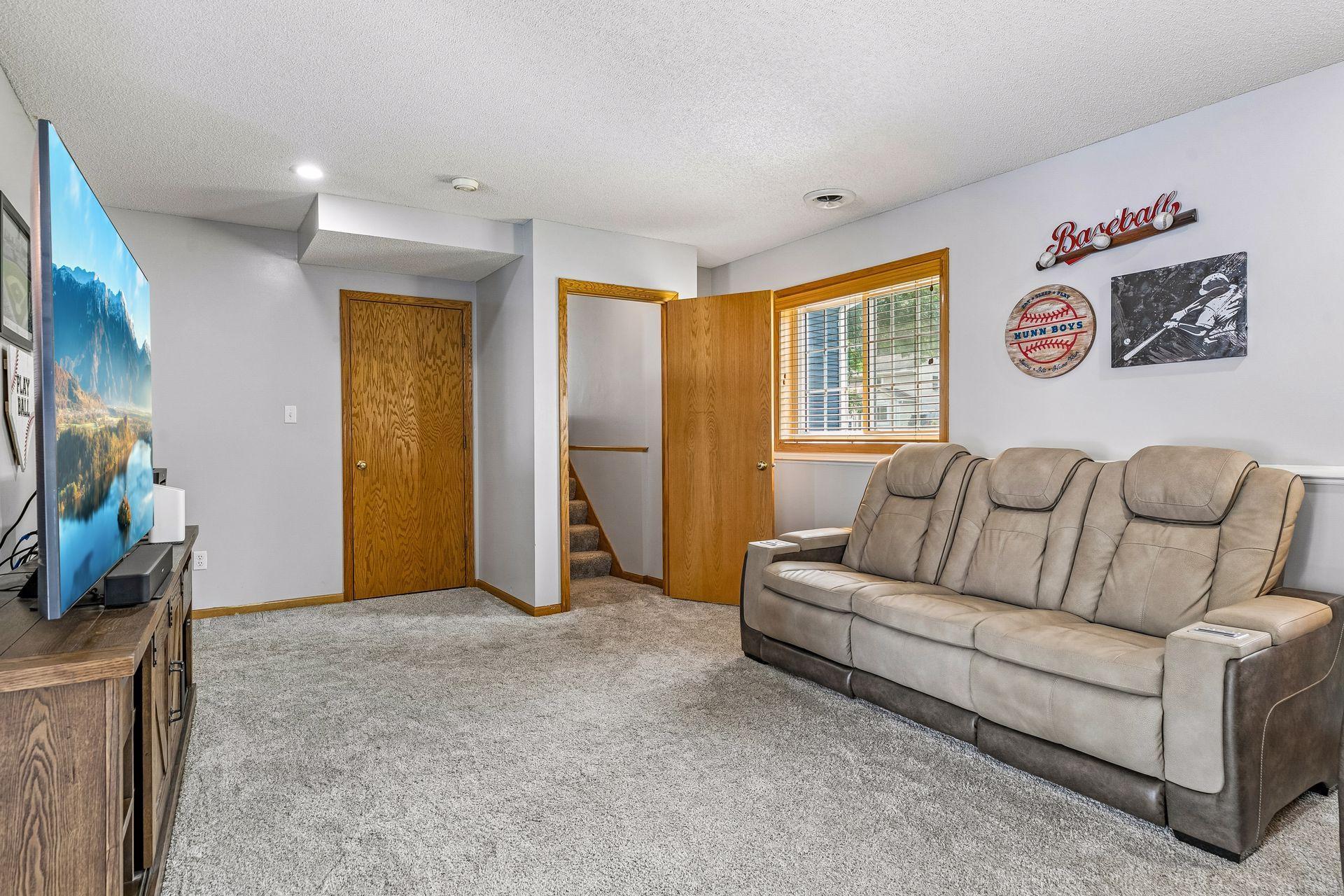 View of Residential at 1649 Regatta Drive, Woodbury MN 55125, Woodbury (21 of 52) - Mike Wilen | Minnesota Team Real Estate