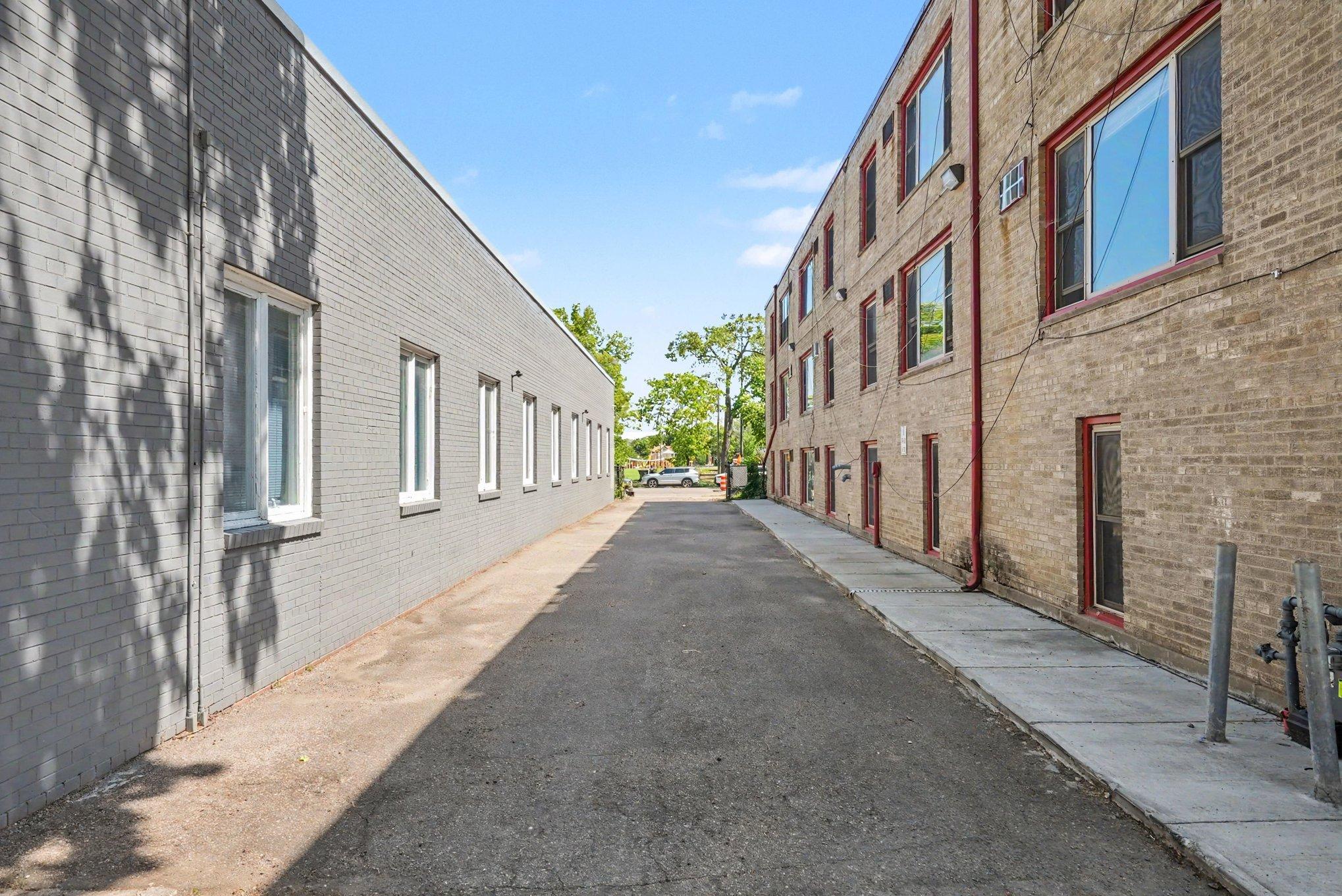 View of Commercial Sale at 2110 Park Avenue, Minneapolis MN 55404, Minneapolis (28 of 29) - Mike Wilen | Minnesota Team Real Estate
