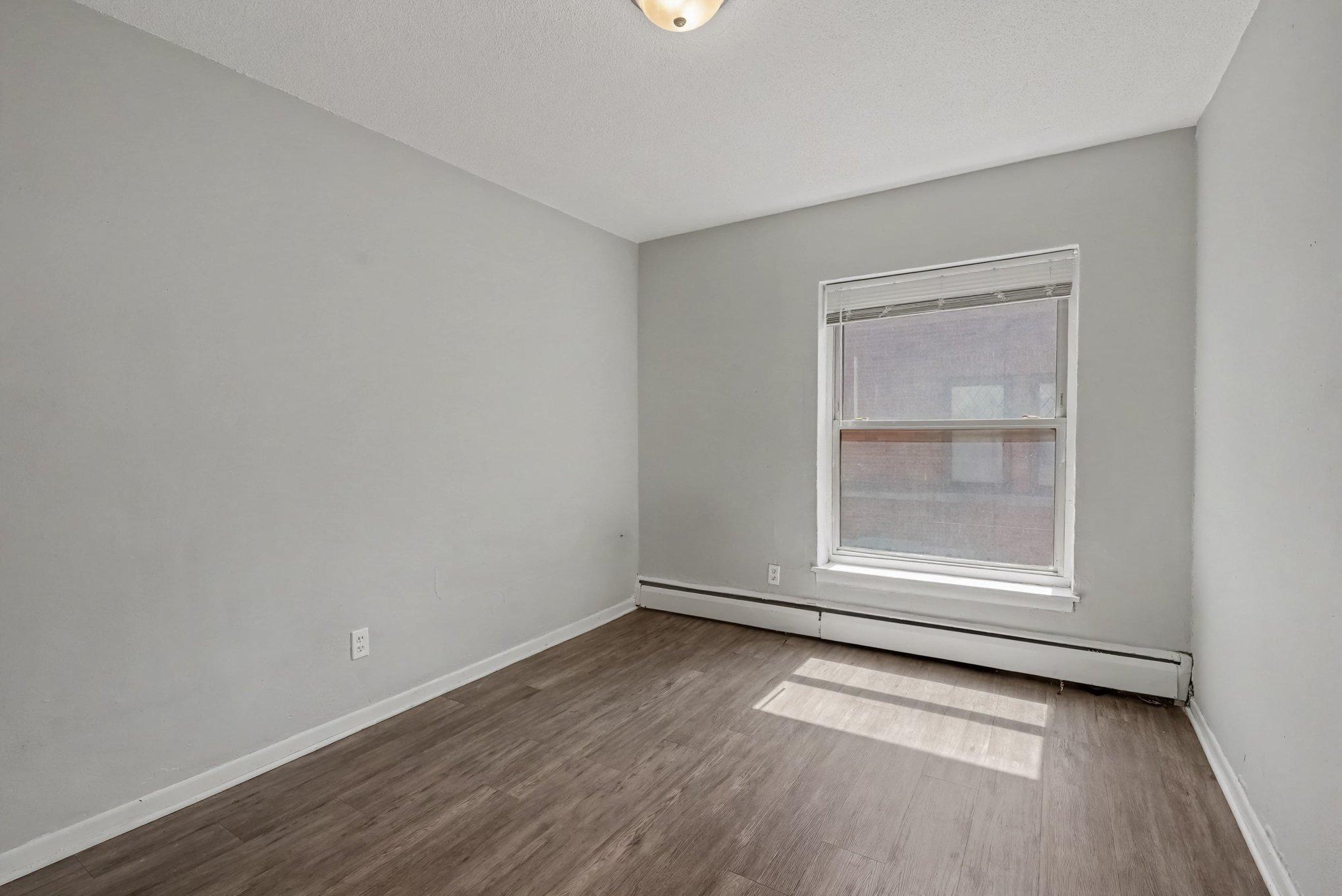 View of Commercial Sale at 2110 Park Avenue, Minneapolis MN 55404, Minneapolis (17 of 29) - Mike Wilen | Minnesota Team Real Estate