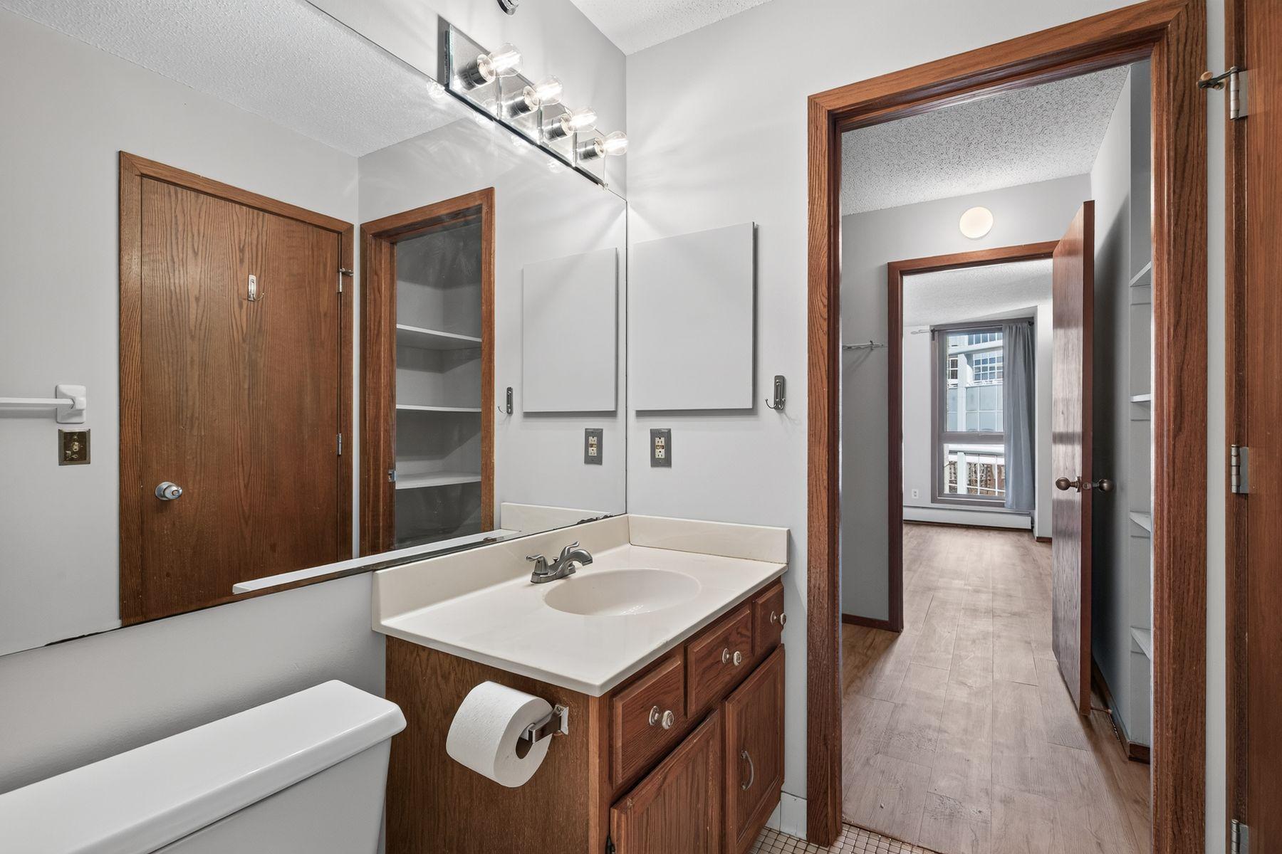 View of Residential at 433 7th Street #2209, Minneapolis MN 55415, Minneapolis (18 of 34) - Mike Wilen | Minnesota Team Real Estate