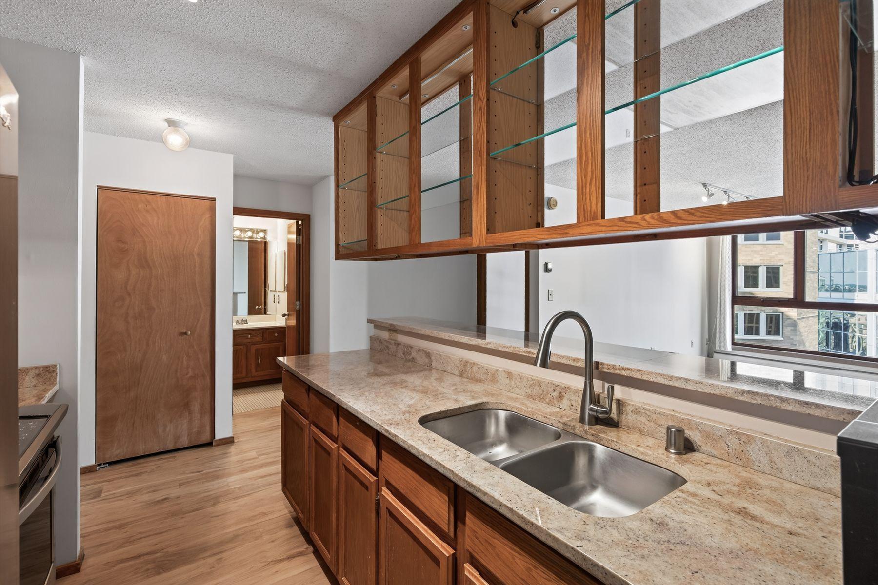 View of Residential at 433 7th Street #2209, Minneapolis MN 55415, Minneapolis (11 of 34) - Mike Wilen | Minnesota Team Real Estate