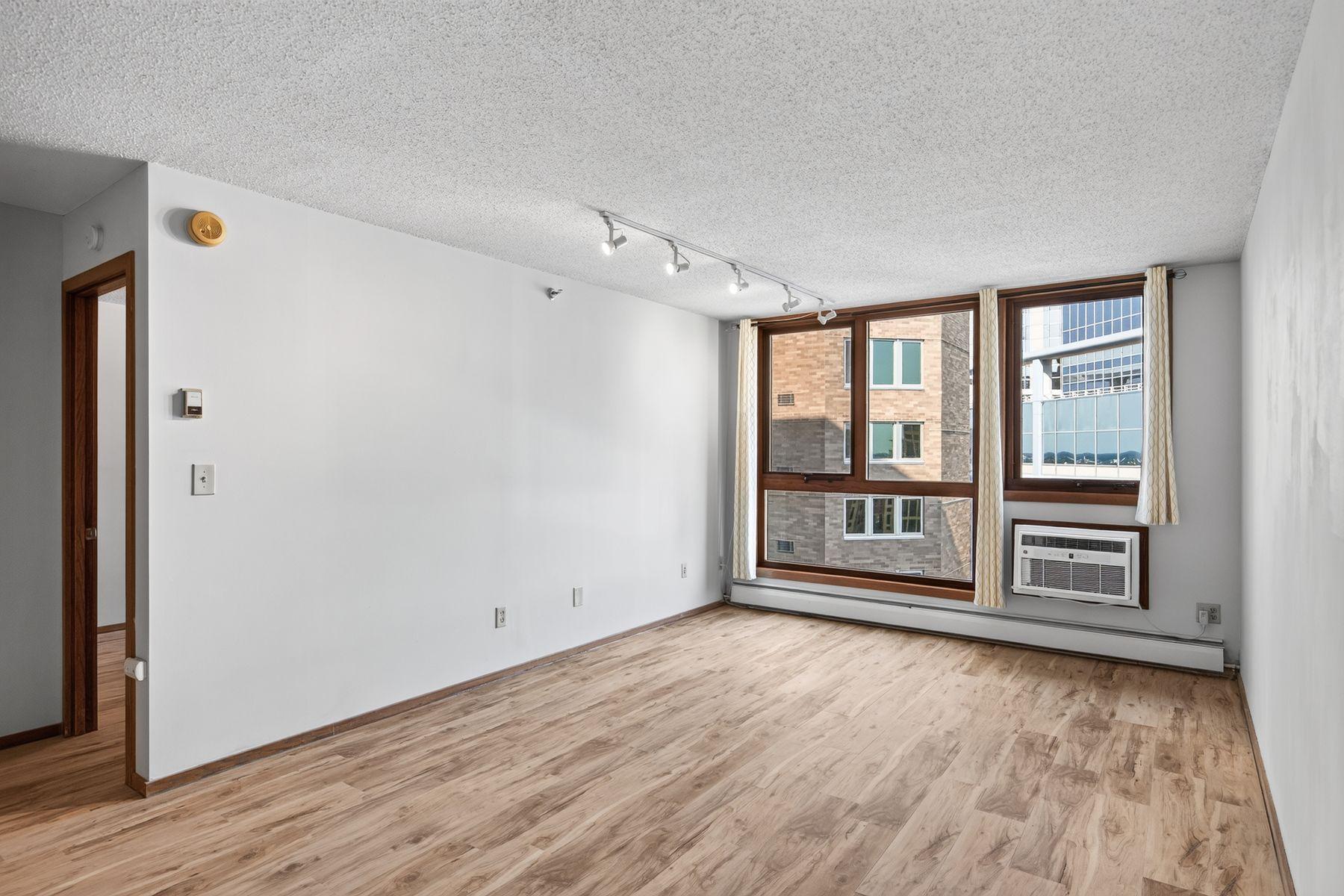 View of Residential at 433 7th Street #2209, Minneapolis MN 55415, Minneapolis (4 of 34) - Mike Wilen | Minnesota Team Real Estate