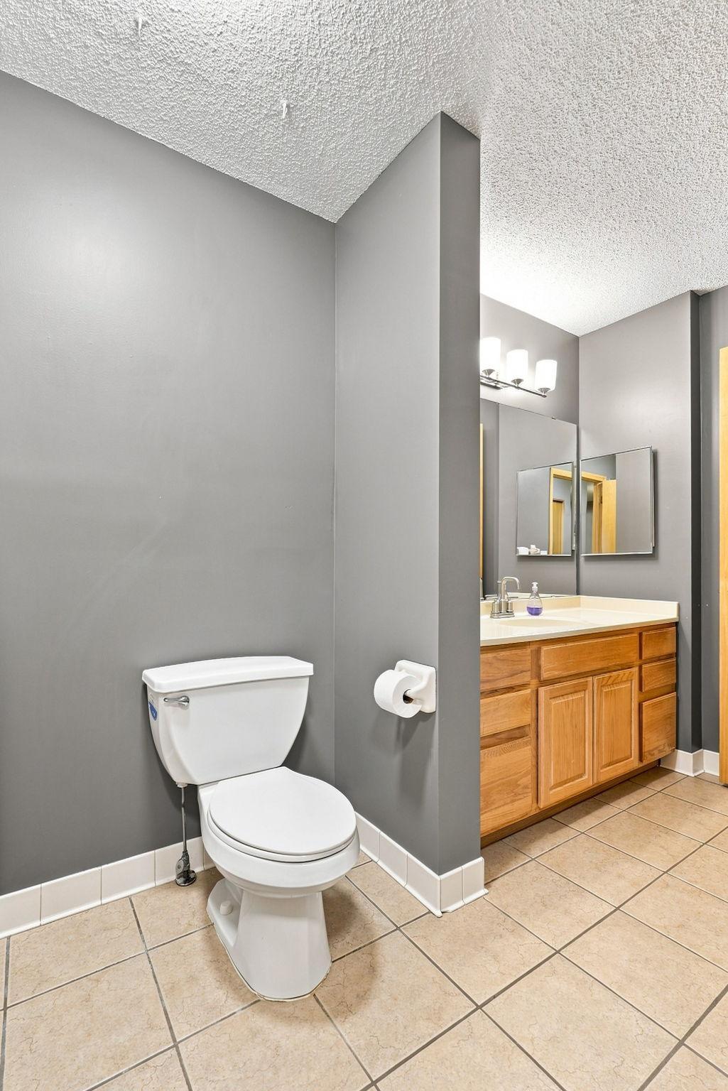 View of Residential at 645 1st Street #129, Minneapolis MN 55401, Minneapolis (25 of 32) - Mike Wilen | Minnesota Team Real Estate