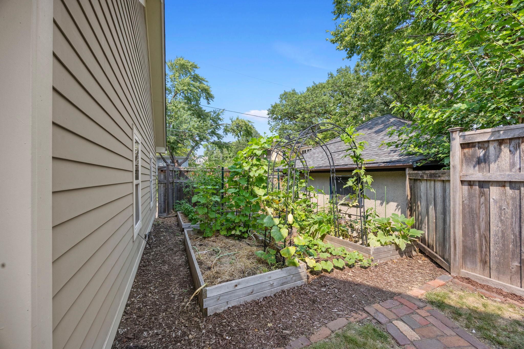 View of Residential at 695 Fairmount Avenue, Saint Paul MN 55105, Saint Paul (30 of 36) - Mike Wilen | Minnesota Team Real Estate