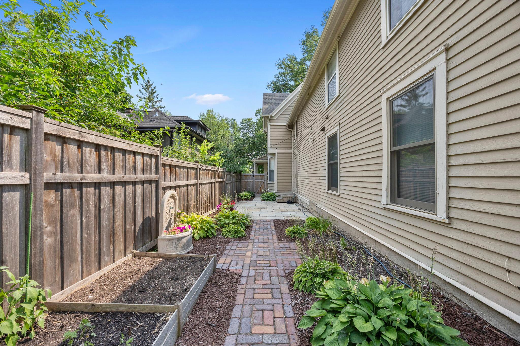 View of Residential at 695 Fairmount Avenue, Saint Paul MN 55105, Saint Paul (29 of 36) - Mike Wilen | Minnesota Team Real Estate