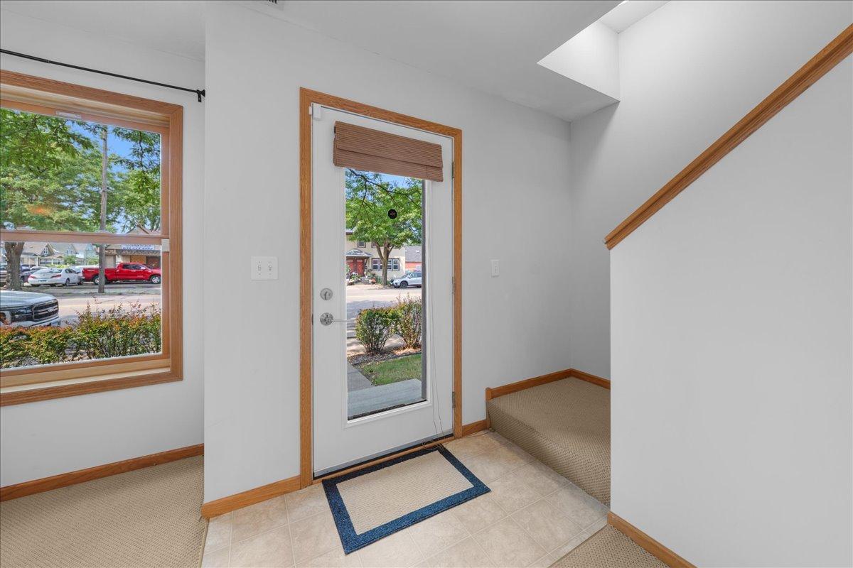 View of Residential at 640 Dale Street, Saint Paul MN 55103, Saint Paul (5 of 29) - Mike Wilen | Minnesota Team Real Estate