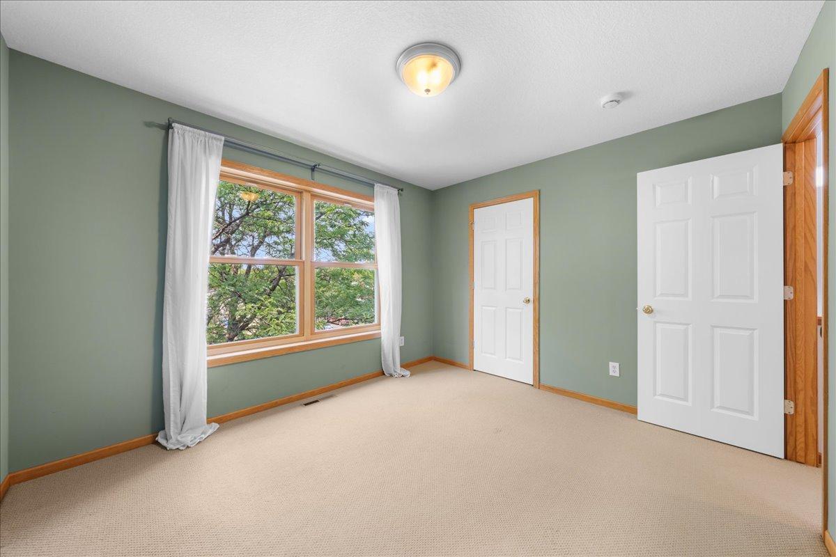 View of Residential at 640 Dale Street, Saint Paul MN 55103, Saint Paul (25 of 29) - Mike Wilen | Minnesota Team Real Estate