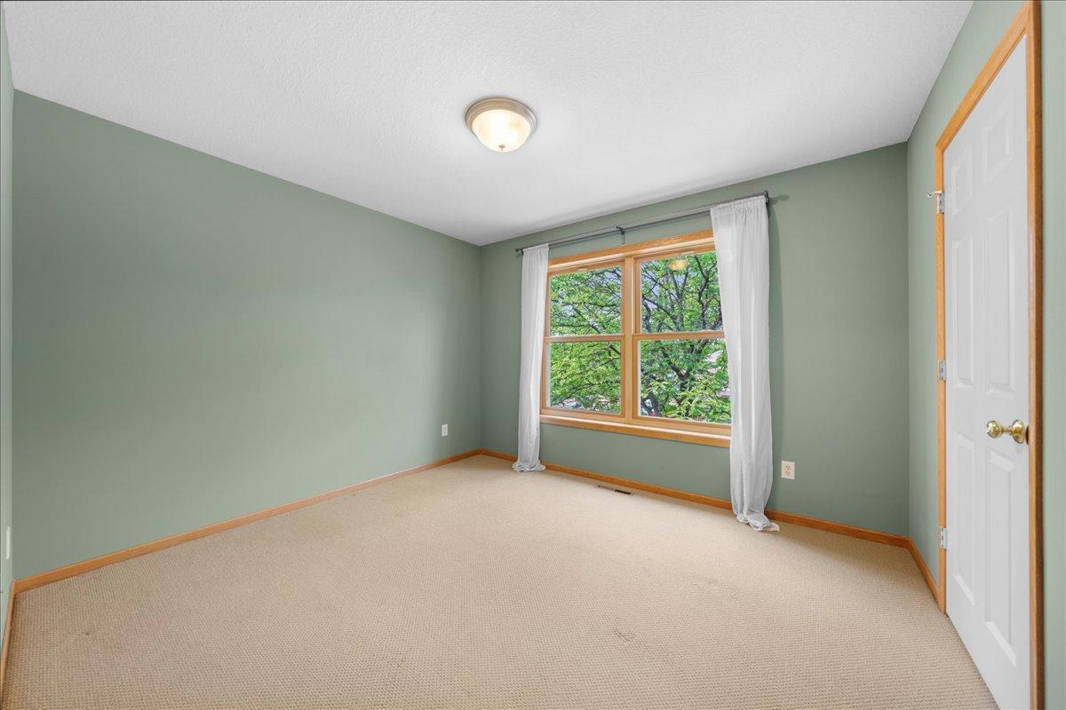 View of Residential at 640 Dale Street, Saint Paul MN 55103, Saint Paul (24 of 29) - Mike Wilen | Minnesota Team Real Estate