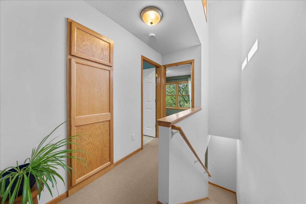 View of Residential at 640 Dale Street, Saint Paul MN 55103, Saint Paul (22 of 29) - Mike Wilen | Minnesota Team Real Estate