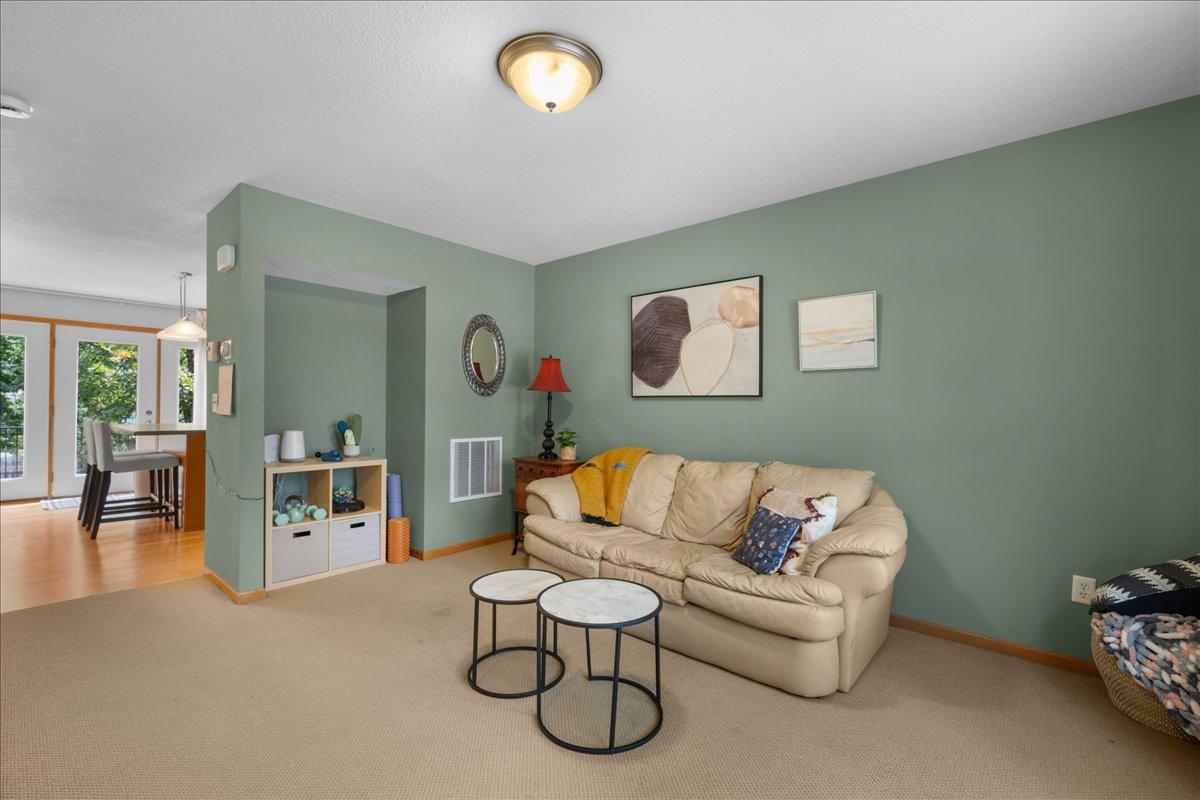 View of Residential at 640 Dale Street, Saint Paul MN 55103, Saint Paul (17 of 29) - Mike Wilen | Minnesota Team Real Estate