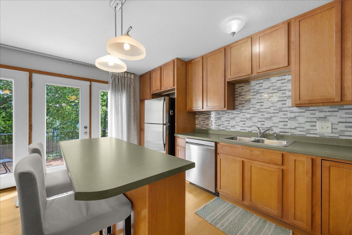 View of Residential at 640 Dale Street, Saint Paul MN 55103, Saint Paul (12 of 29) - Mike Wilen | Minnesota Team Real Estate