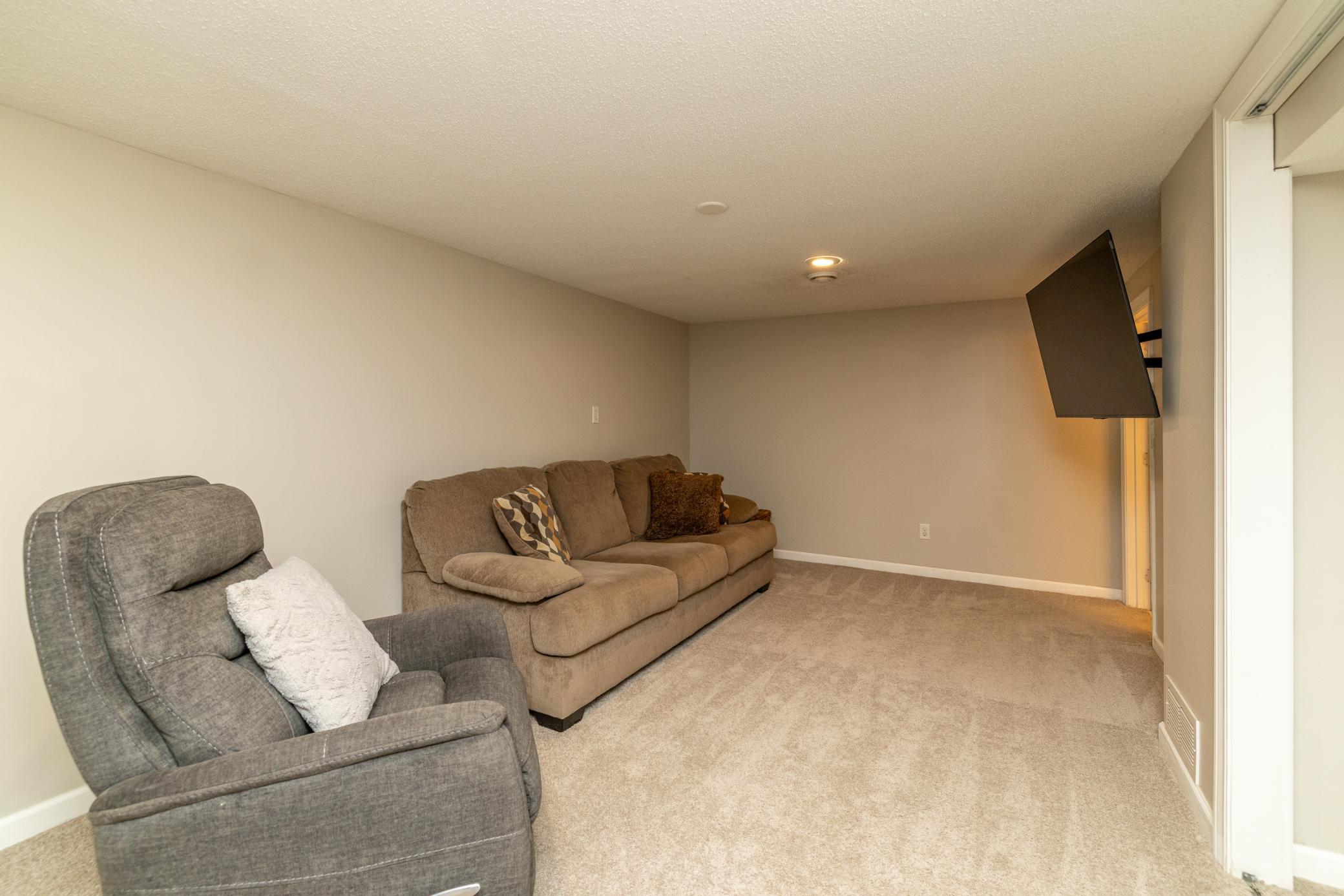 View of Residential at 2509 140th Street, Burnsville MN 55337, Burnsville (31 of 44) - Mike Wilen | Minnesota Team Real Estate