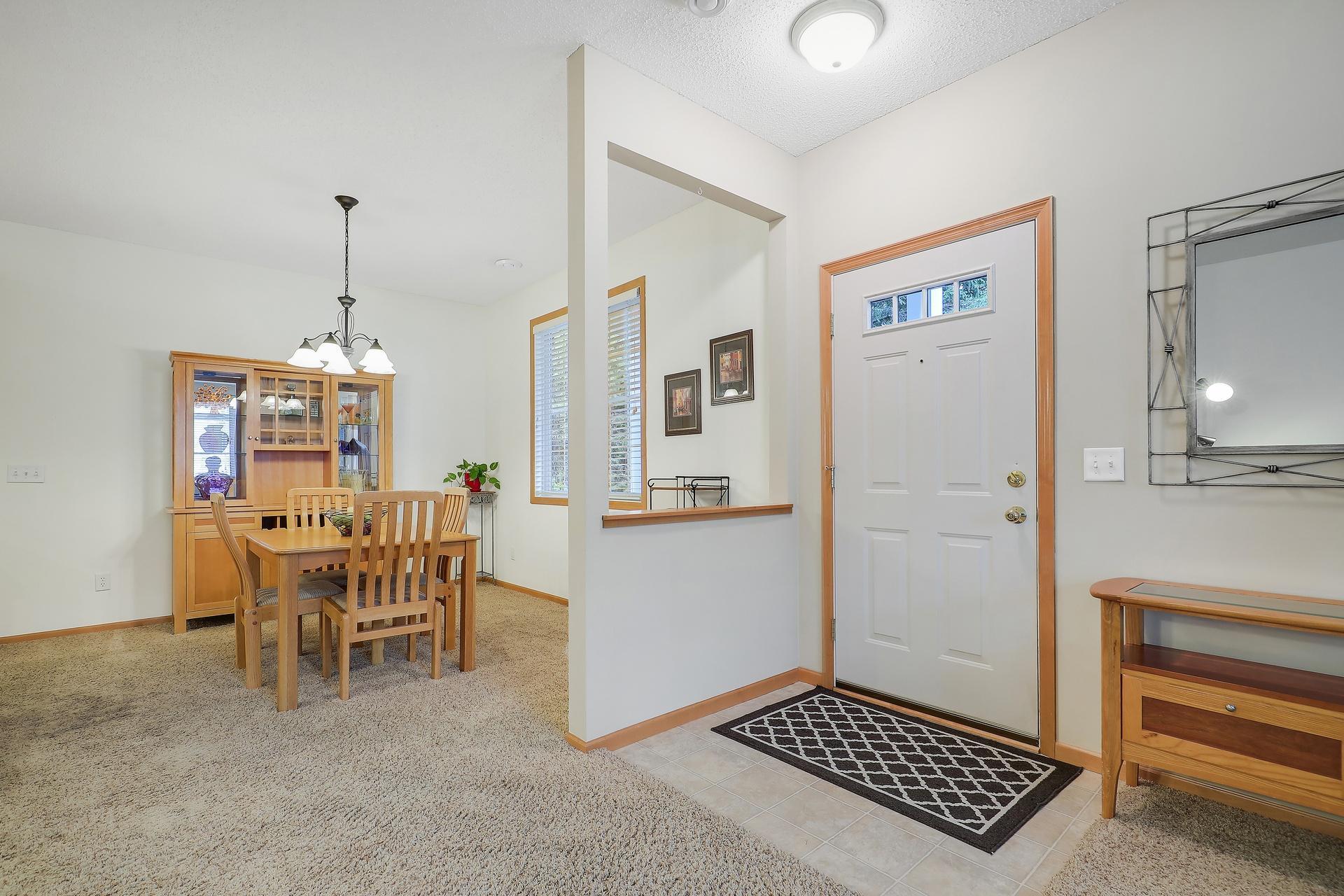 View of Residential at 10881 Oak Grove Circle #B, Woodbury MN 55129, Woodbury (10 of 46) - Mike Wilen | Minnesota Team Real Estate