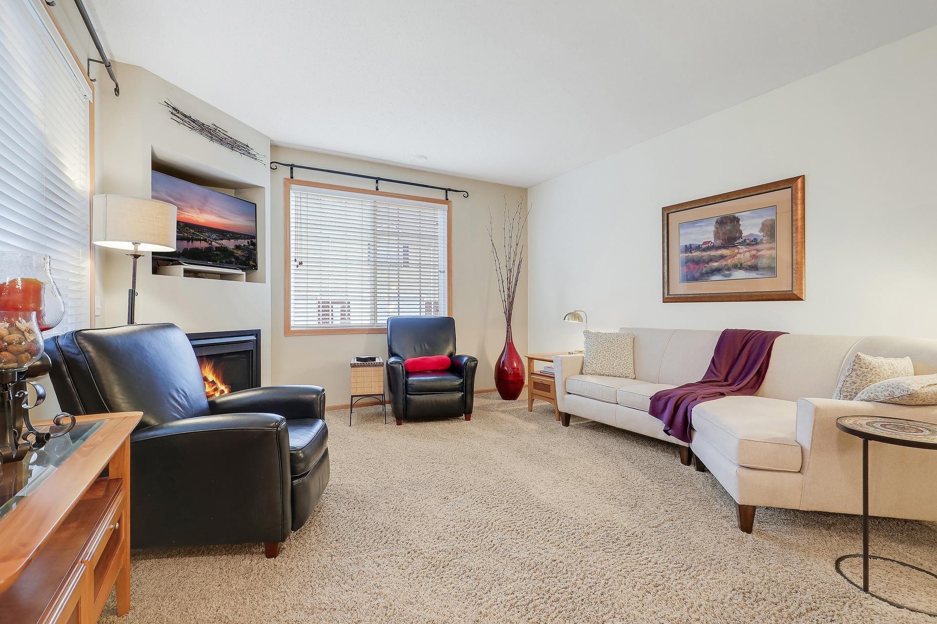 View of Residential at 10881 Oak Grove Circle #B, Woodbury MN 55129, Woodbury (6 of 46) - Mike Wilen | Minnesota Team Real Estate