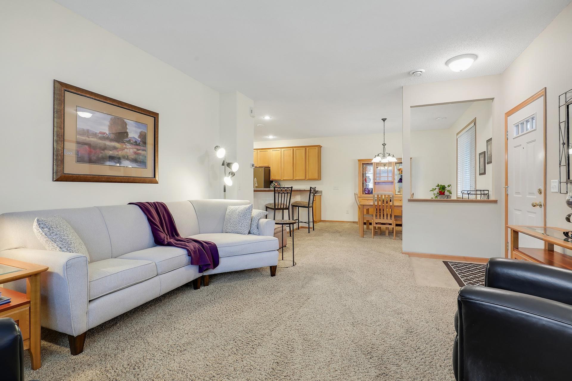 View of Residential at 10881 Oak Grove Circle #B, Woodbury MN 55129, Woodbury (7 of 46) - Mike Wilen | Minnesota Team Real Estate