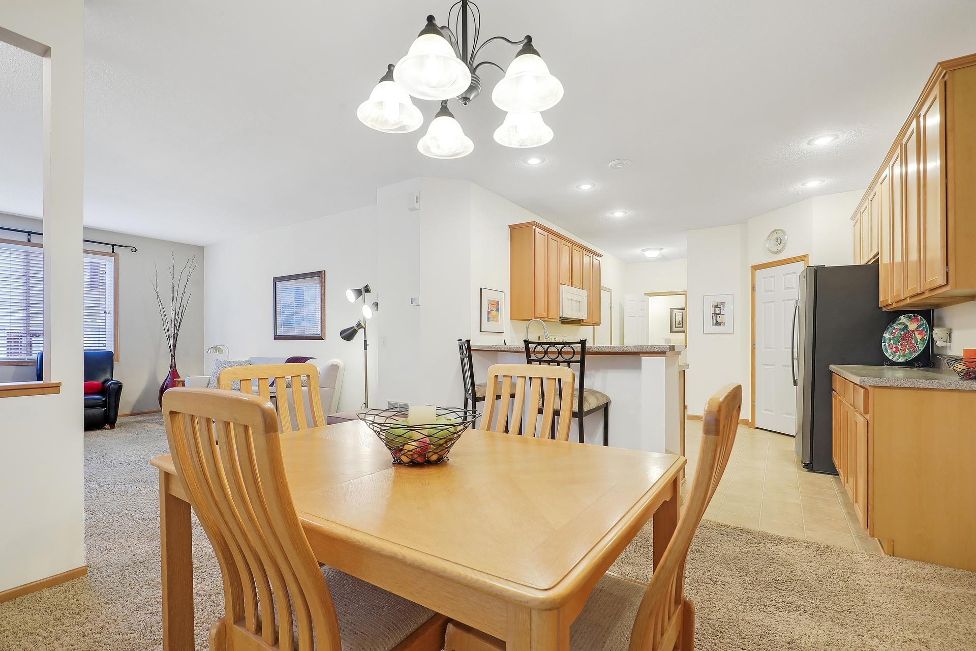 View of Residential at 10881 Oak Grove Circle #B, Woodbury MN 55129, Woodbury (11 of 46) - Mike Wilen | Minnesota Team Real Estate