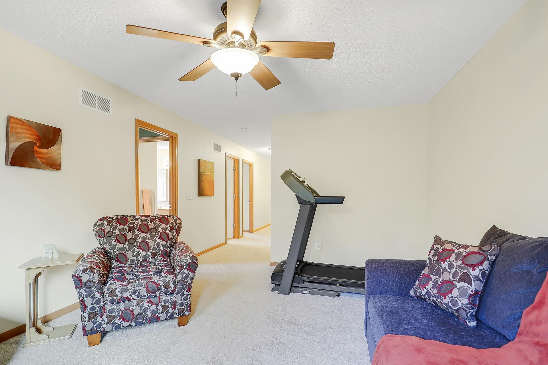 View of Residential at 10881 Oak Grove Circle #B, Woodbury MN 55129, Woodbury (25 of 46) - Mike Wilen | Minnesota Team Real Estate