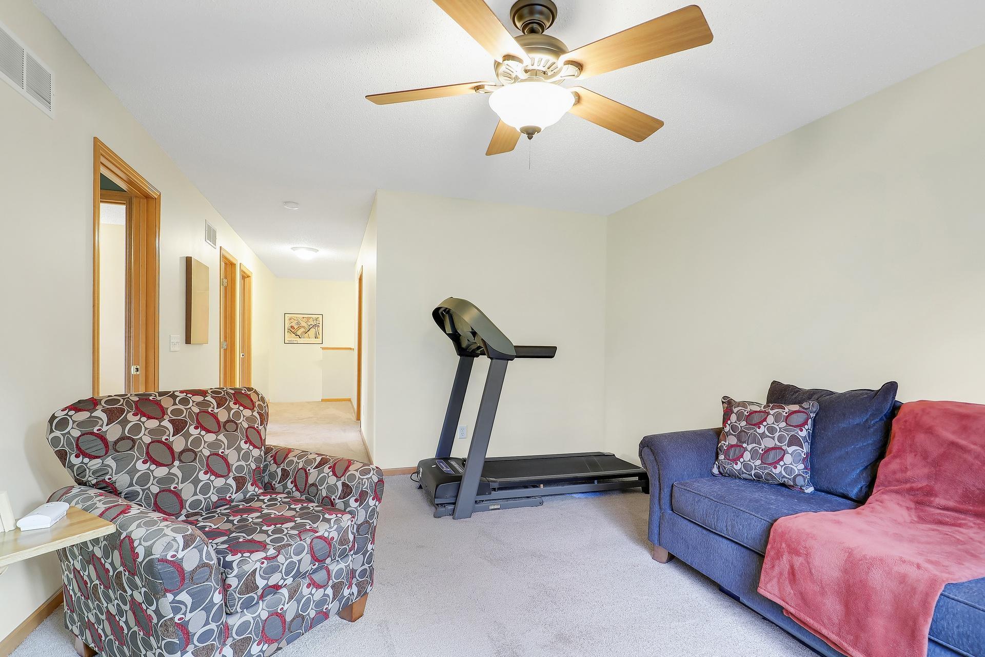 View of Residential at 10881 Oak Grove Circle #B, Woodbury MN 55129, Woodbury (24 of 46) - Mike Wilen | Minnesota Team Real Estate