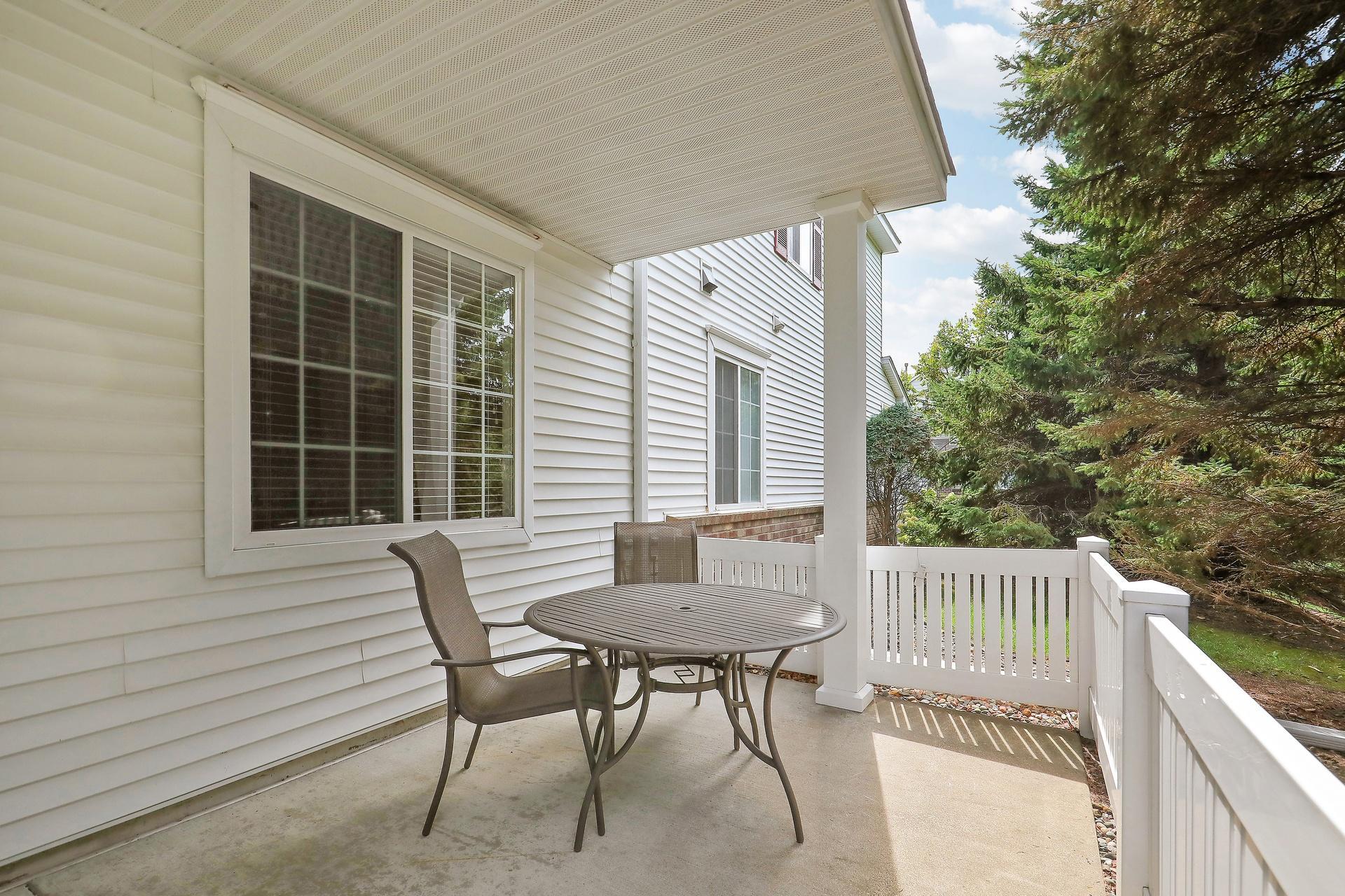 View of Residential at 10881 Oak Grove Circle #B, Woodbury MN 55129, Woodbury (38 of 46) - Mike Wilen | Minnesota Team Real Estate