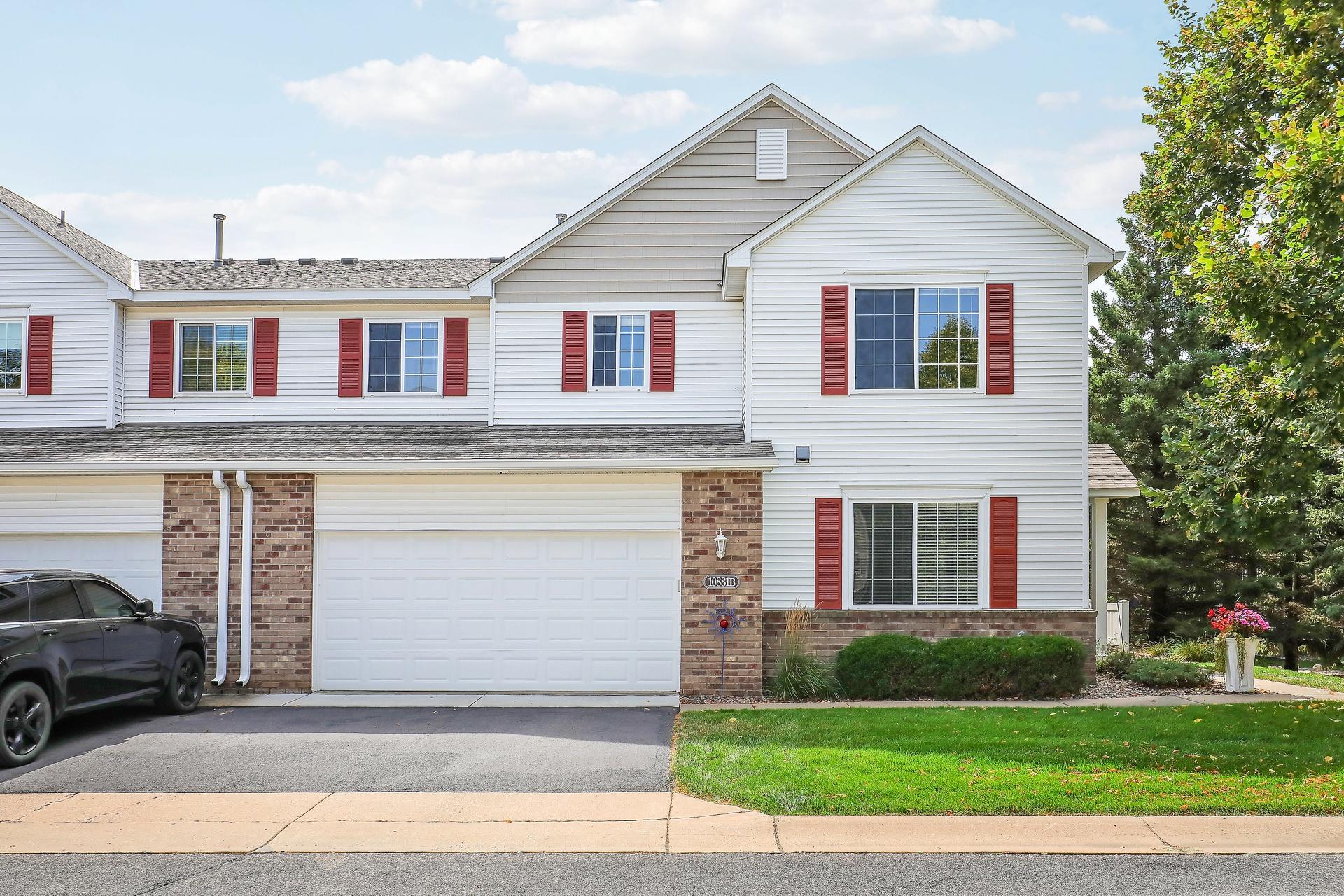 View of Residential at 10881 Oak Grove Circle #B, Woodbury MN 55129, Woodbury (43 of 46) - Mike Wilen | Minnesota Team Real Estate