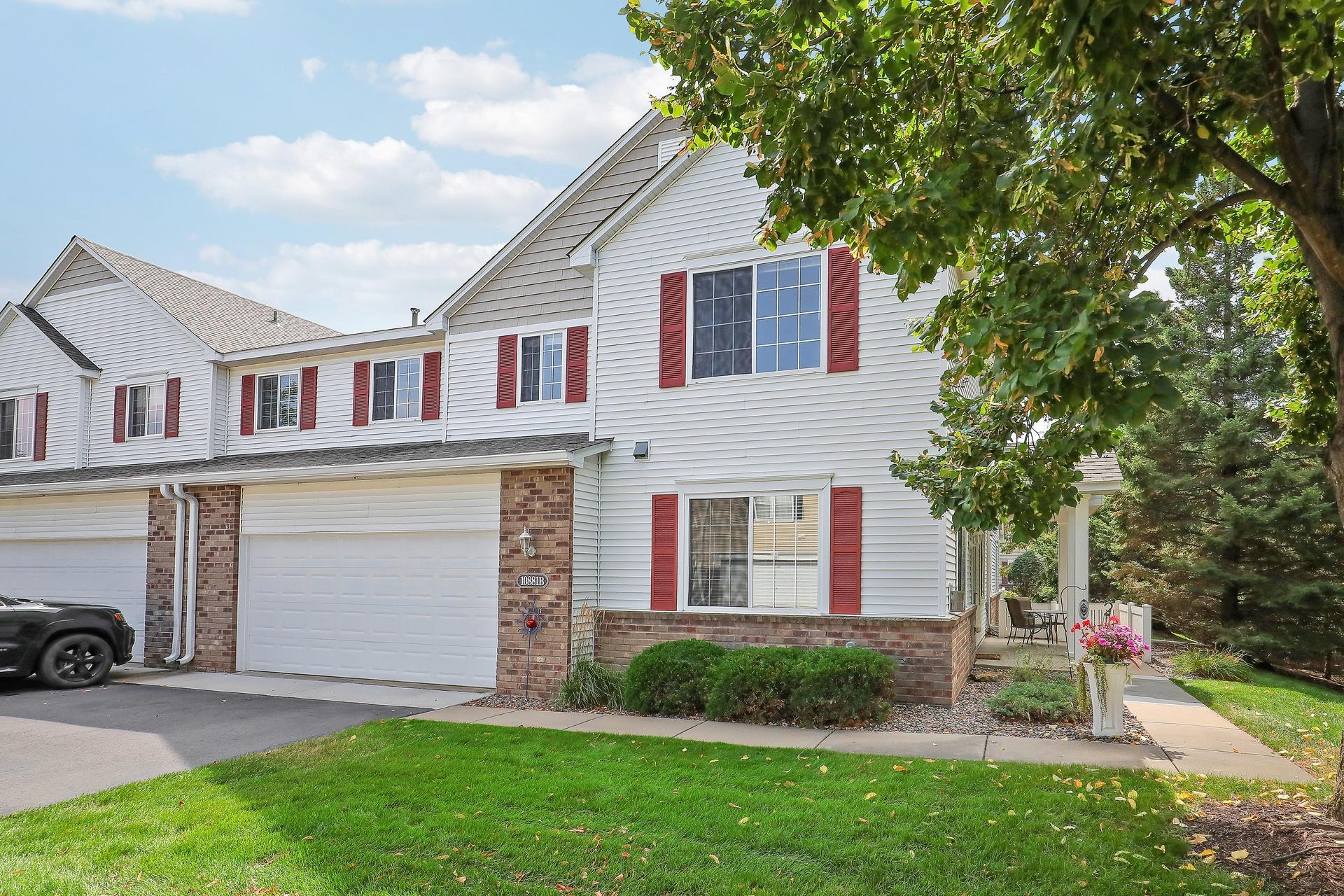 View of Residential at 10881 Oak Grove Circle #B, Woodbury MN 55129, Woodbury (42 of 46) - Mike Wilen | Minnesota Team Real Estate
