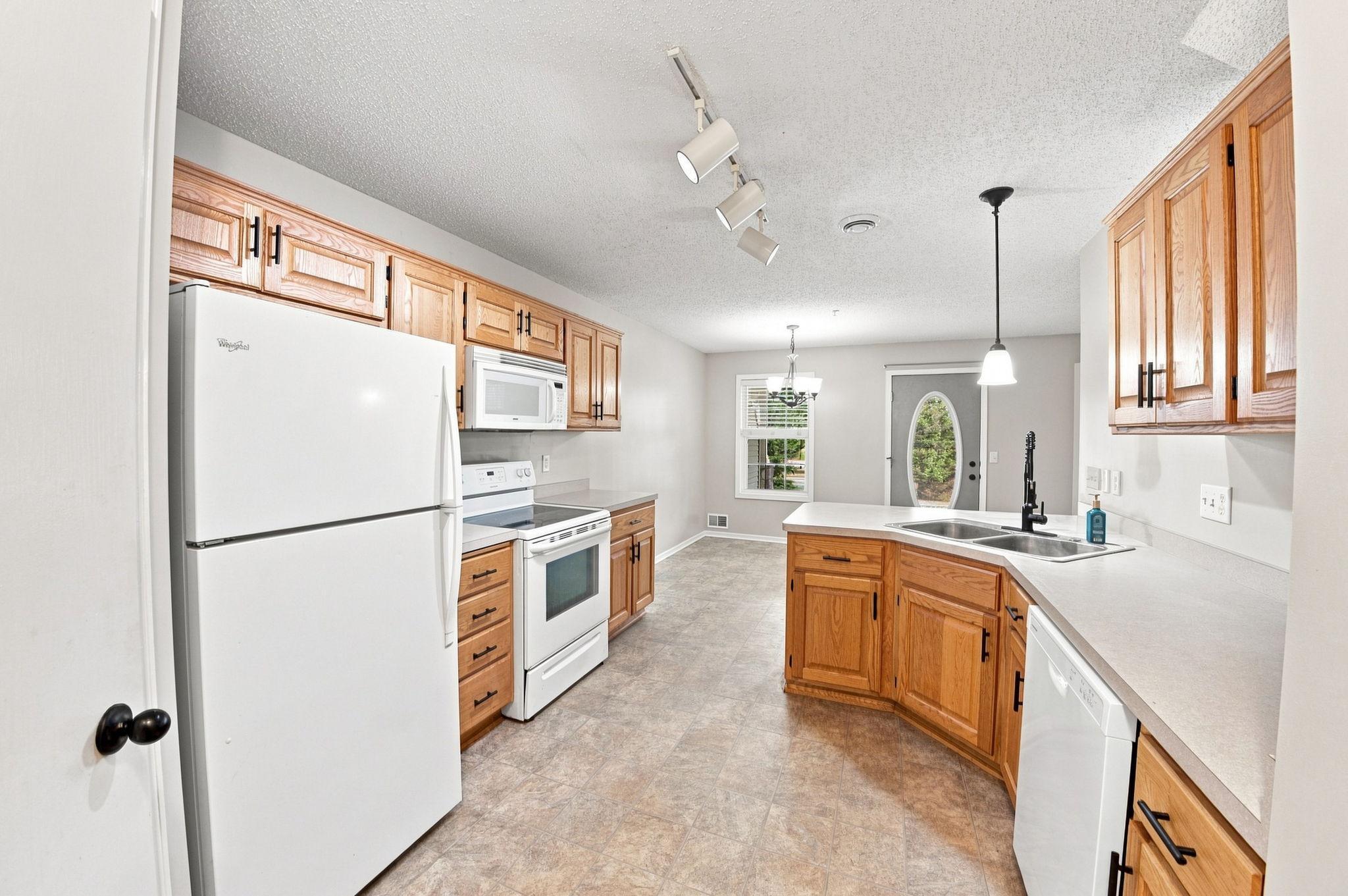 View of Residential at 833 Winsome Way, Isanti MN 55040, Isanti (10 of 33) - Mike Wilen | Minnesota Team Real Estate