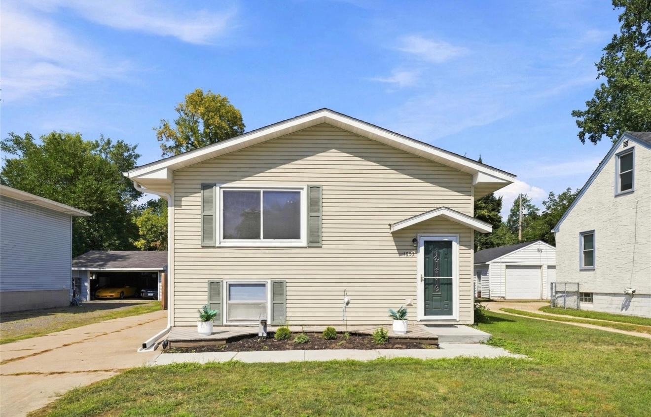 View of Residential at 1893 Highway 96, White Bear Lake MN 55110, White Bear Lake (22 of 30) - Mike Wilen | Minnesota Team Real Estate