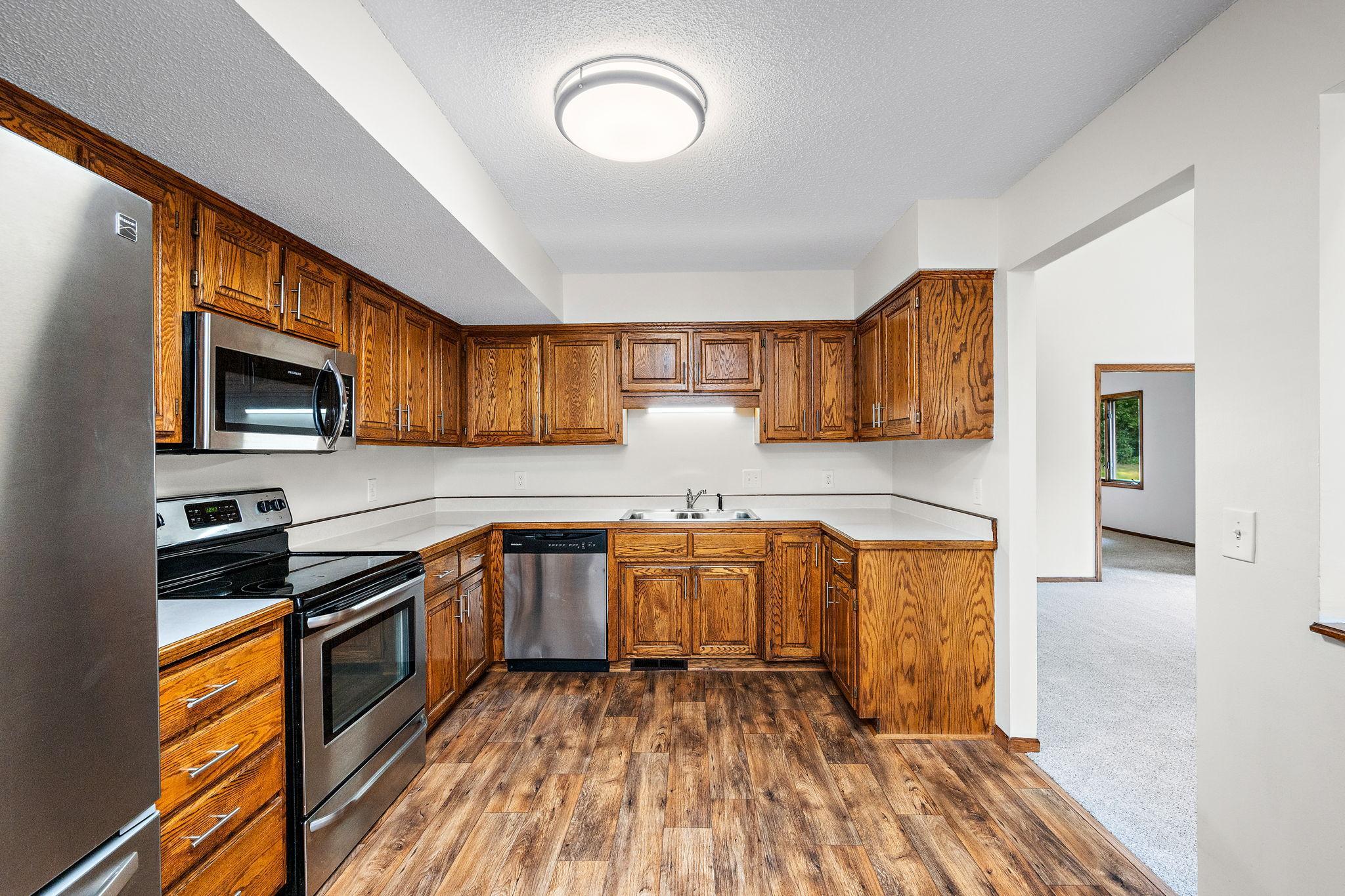 View of Residential at 8824 Montegue Terrace, Brooklyn Park MN 55443, Brooklyn Park (9 of 27) - Mike Wilen | Minnesota Team Real Estate