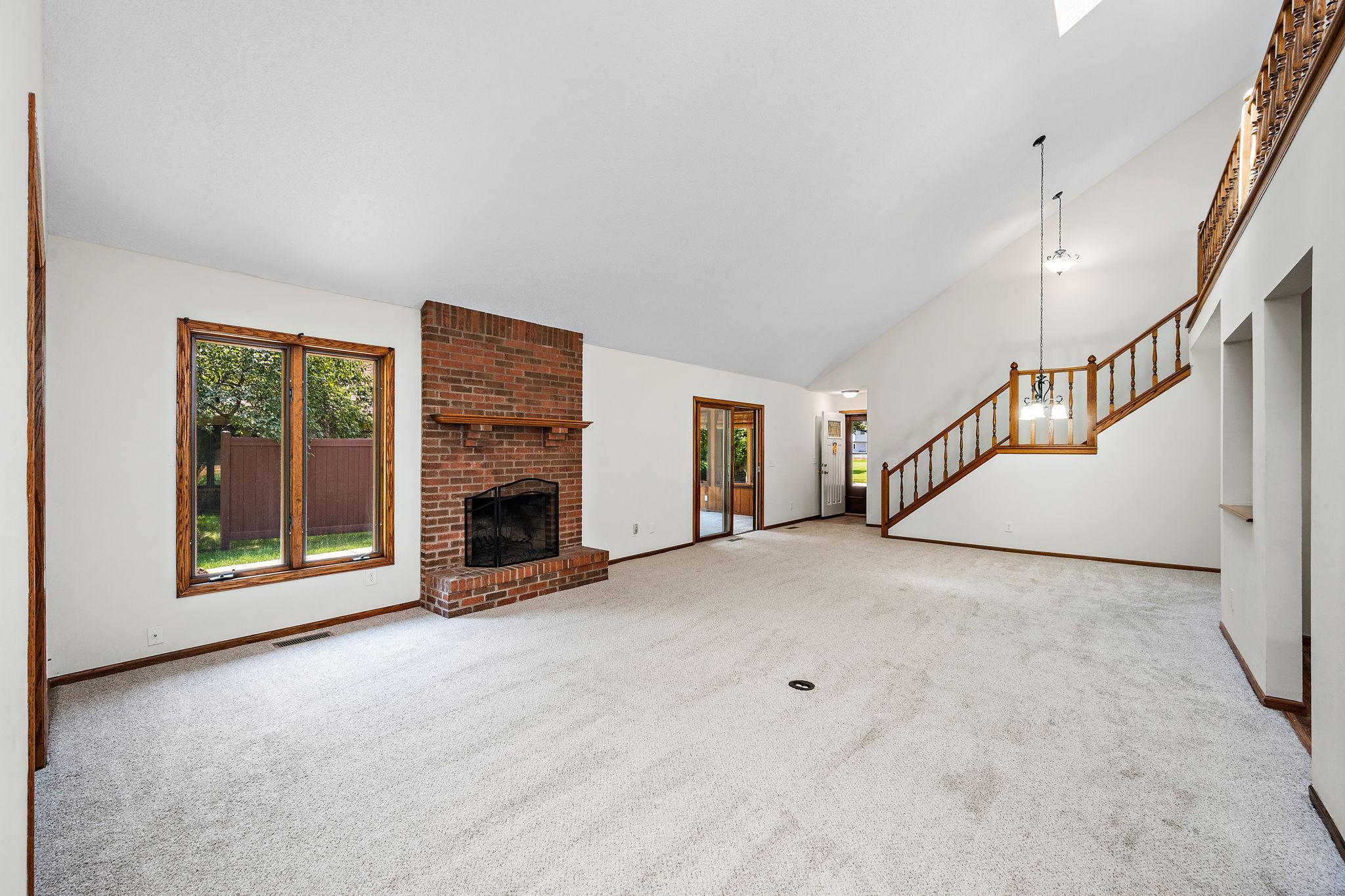 View of Residential at 8824 Montegue Terrace, Brooklyn Park MN 55443, Brooklyn Park (6 of 27) - Mike Wilen | Minnesota Team Real Estate