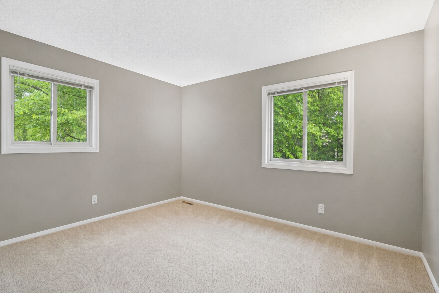 View of Residential at 14901 Williston Lane, Minnetonka MN 55345, Minnetonka (24 of 35) - Mike Wilen | Minnesota Team Real Estate